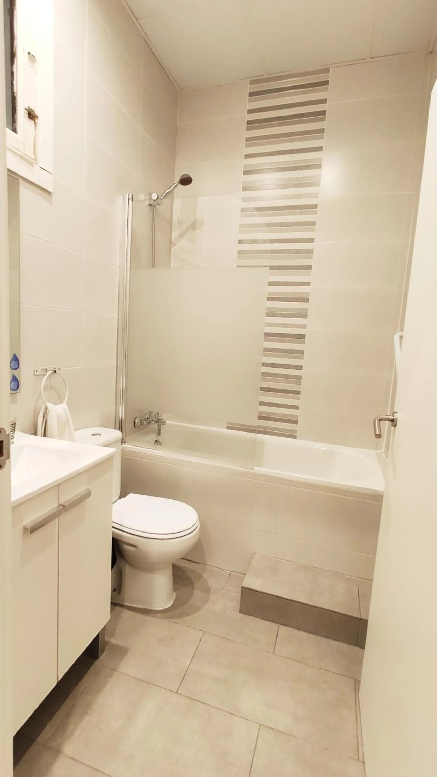 Bath in Hostal Balkonis