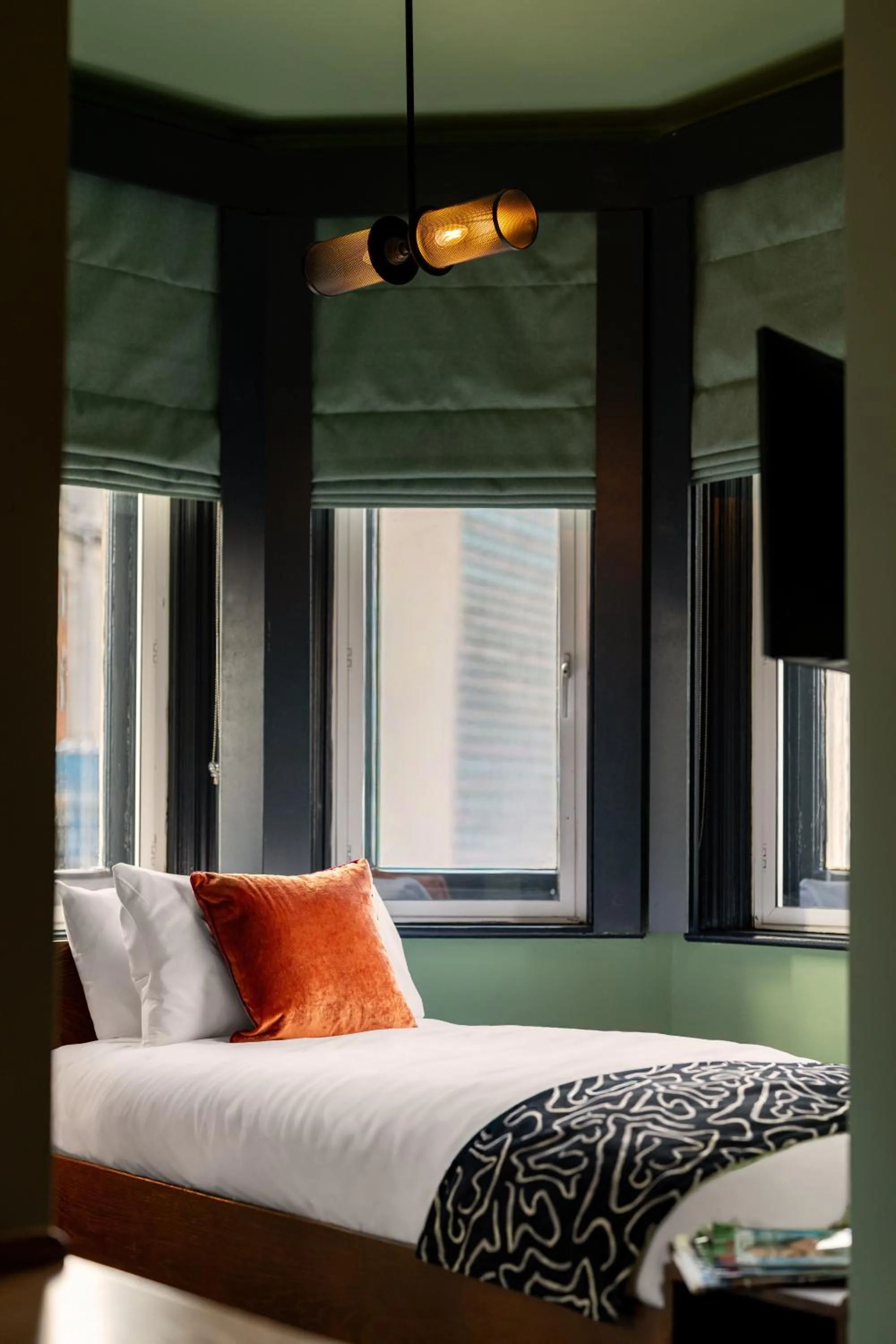 Bed in The Wellington Hotel