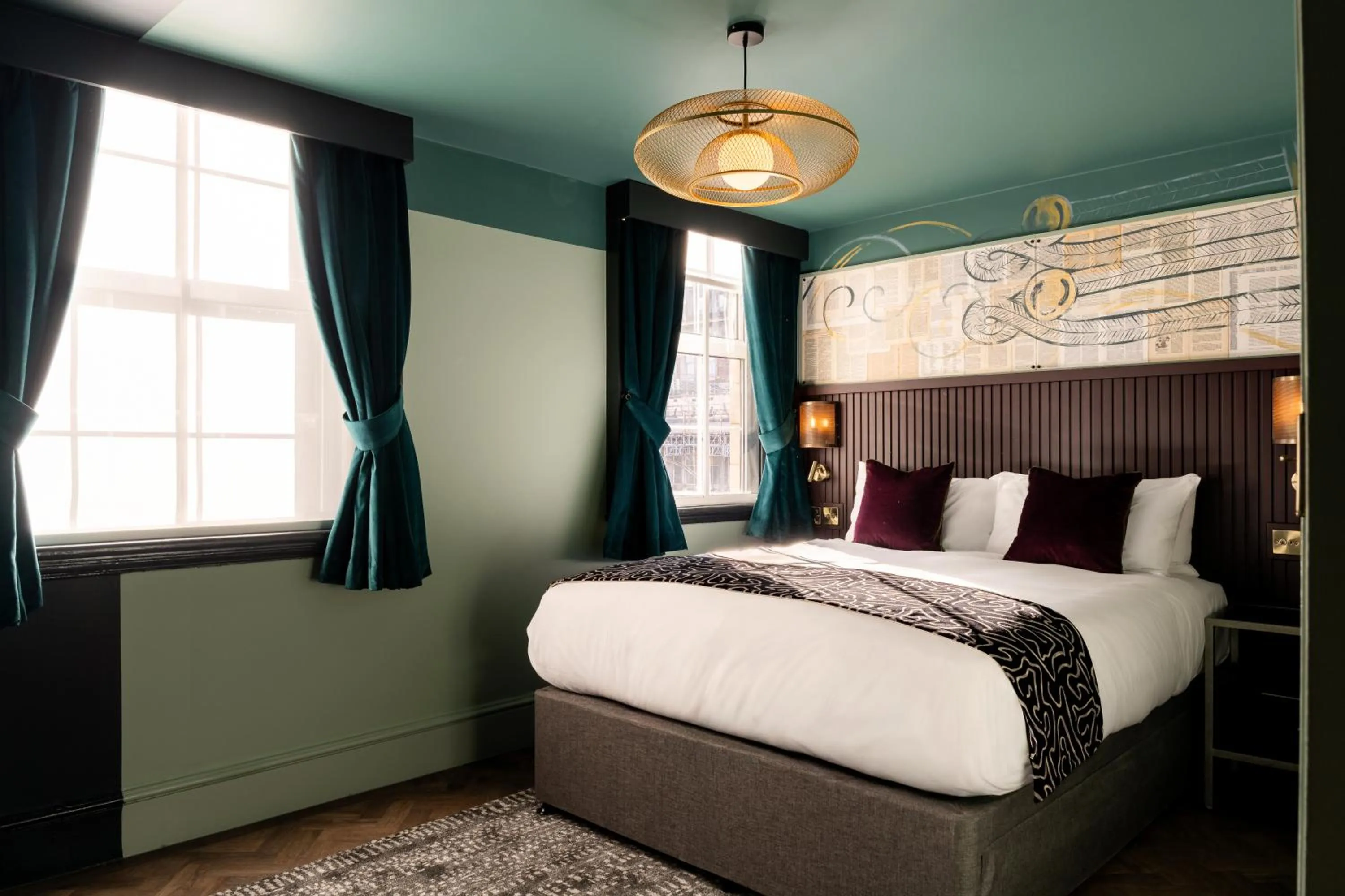 Bed in The Wellington Hotel