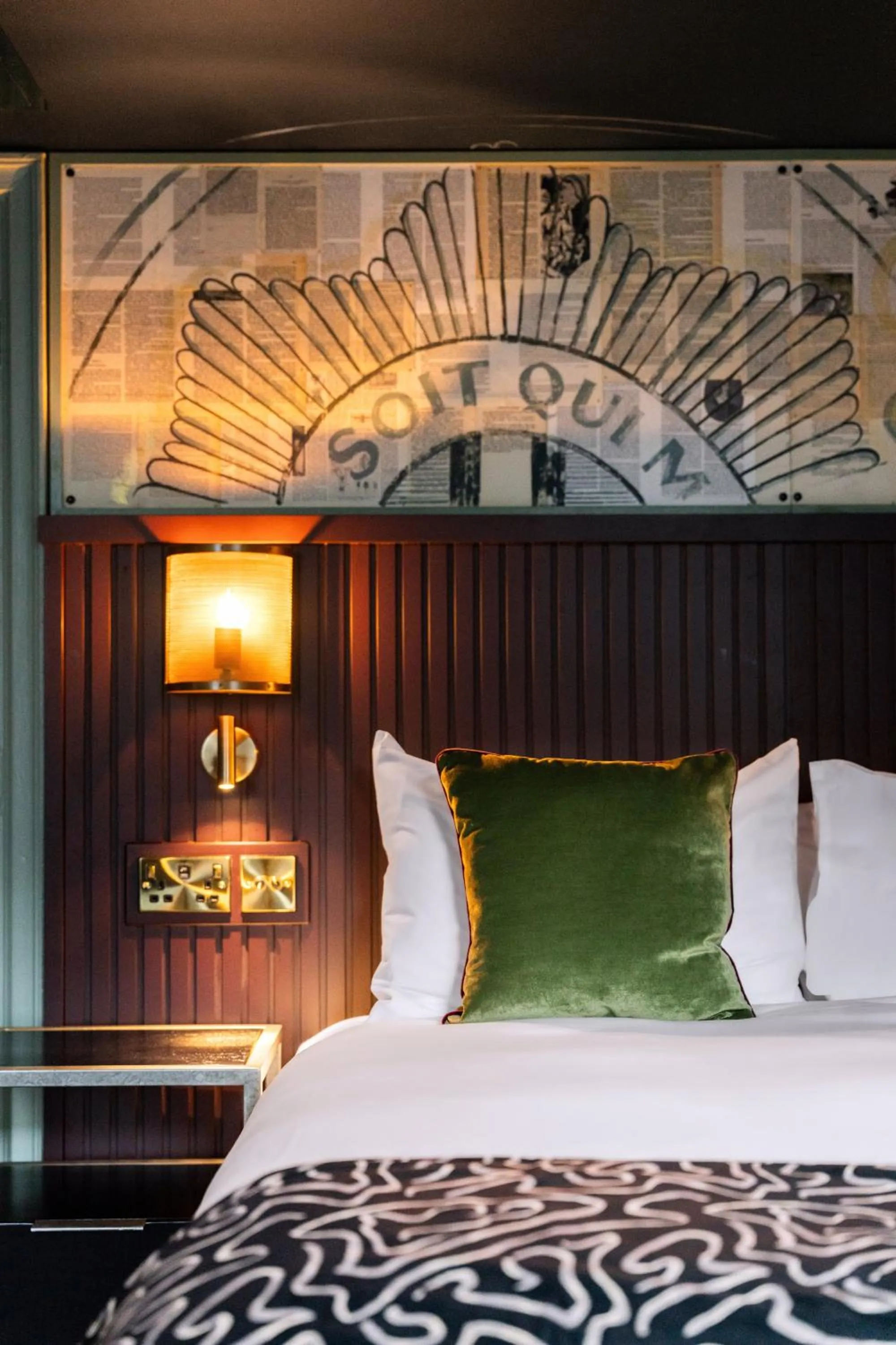 Bed in The Wellington Hotel