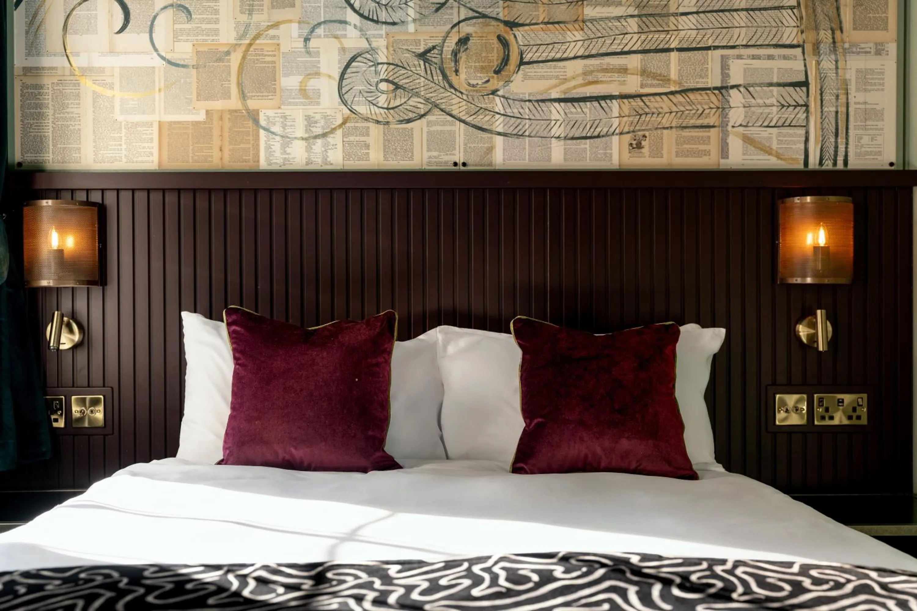 Bed in The Wellington Hotel