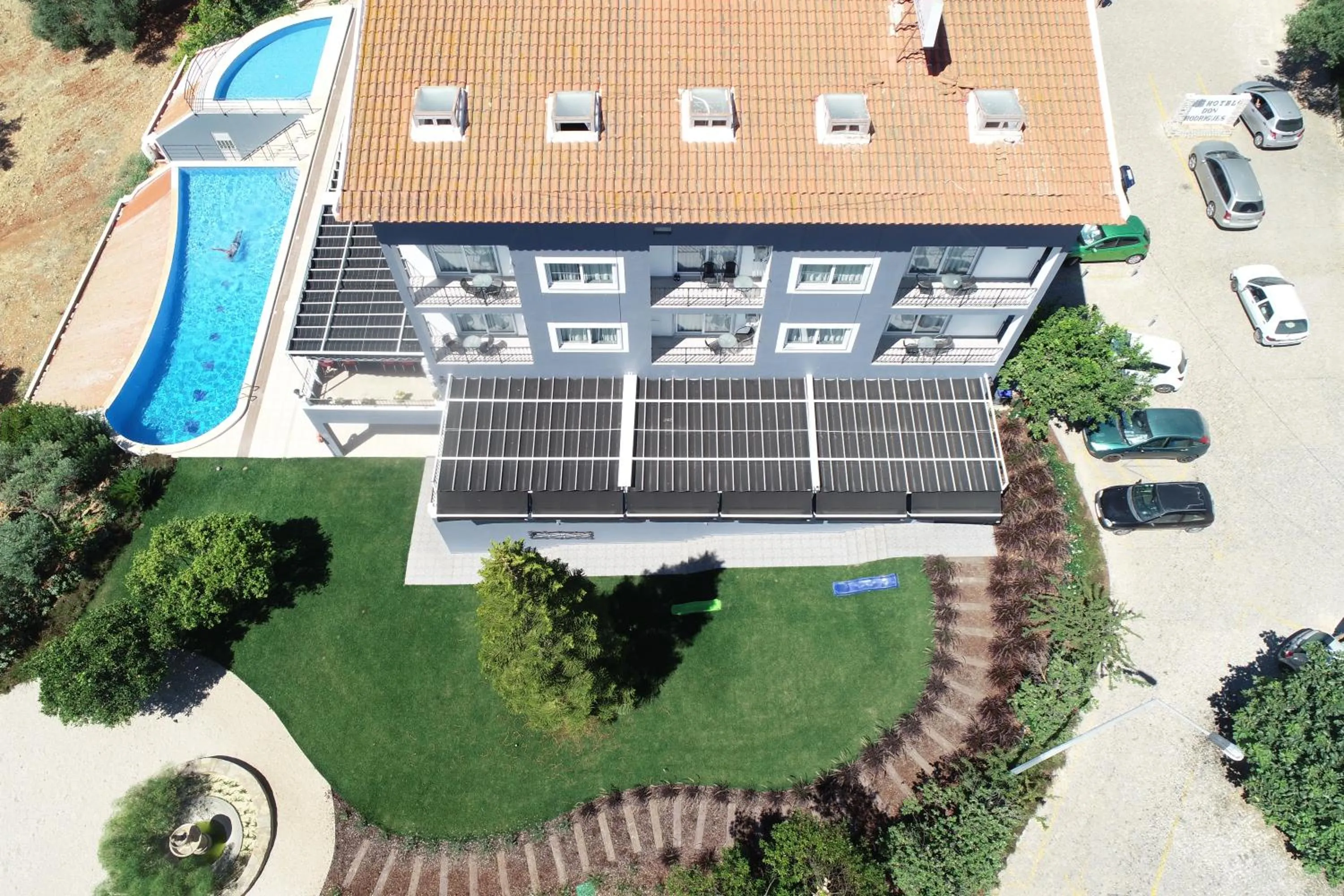 Property building in Hotel Don Rodrigues