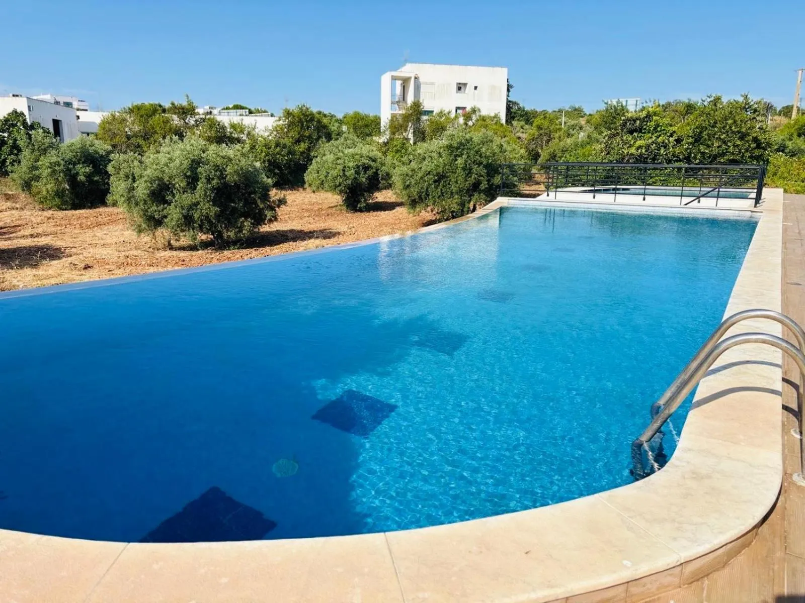 Swimming pool in Hotel Don Rodrigues