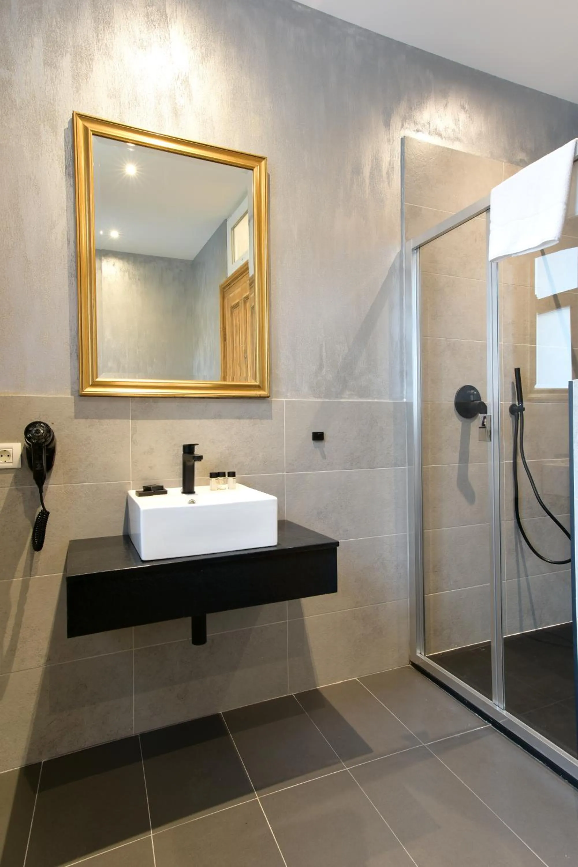 Bathroom in Prinz Gregor