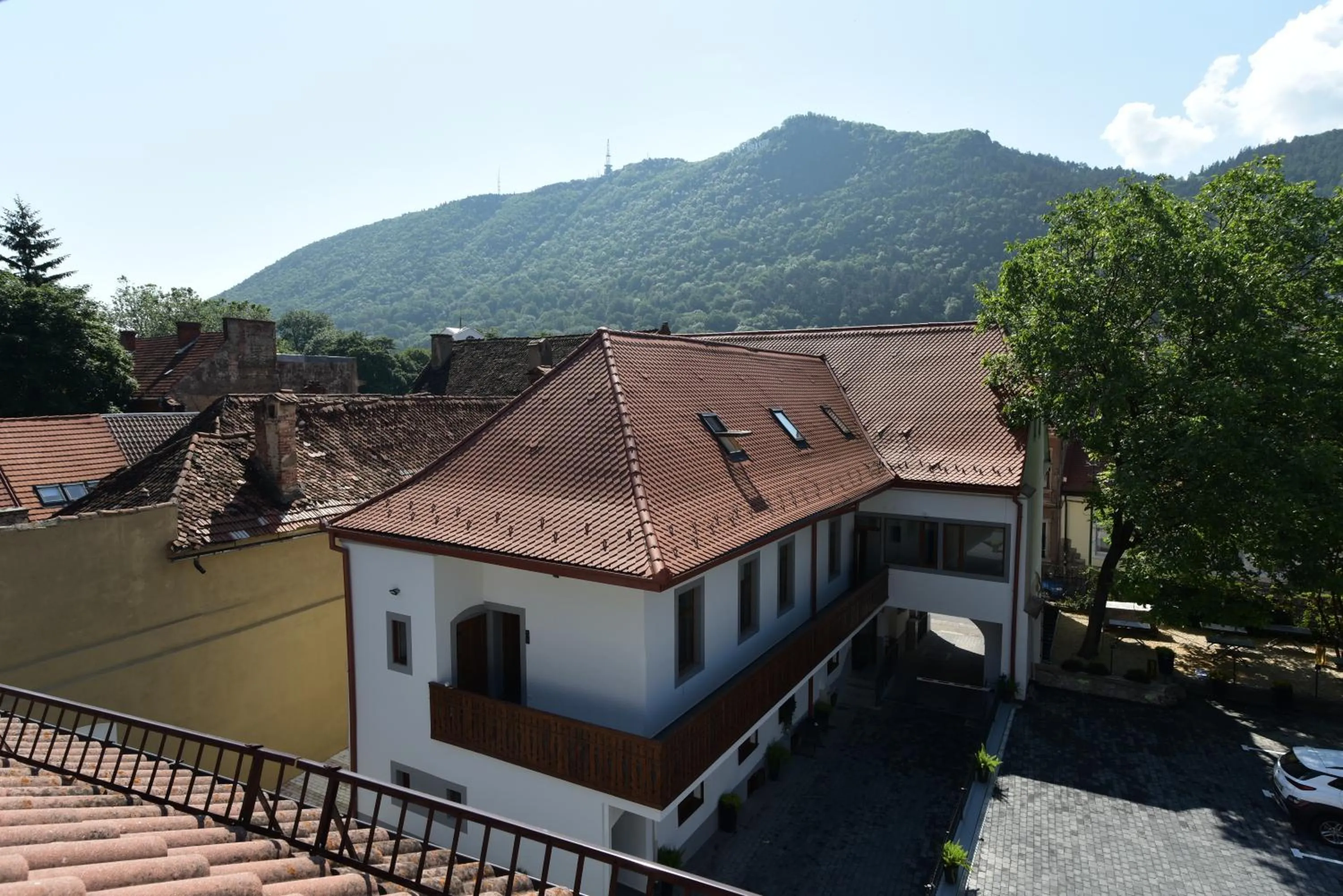 Property building in Prinz Gregor