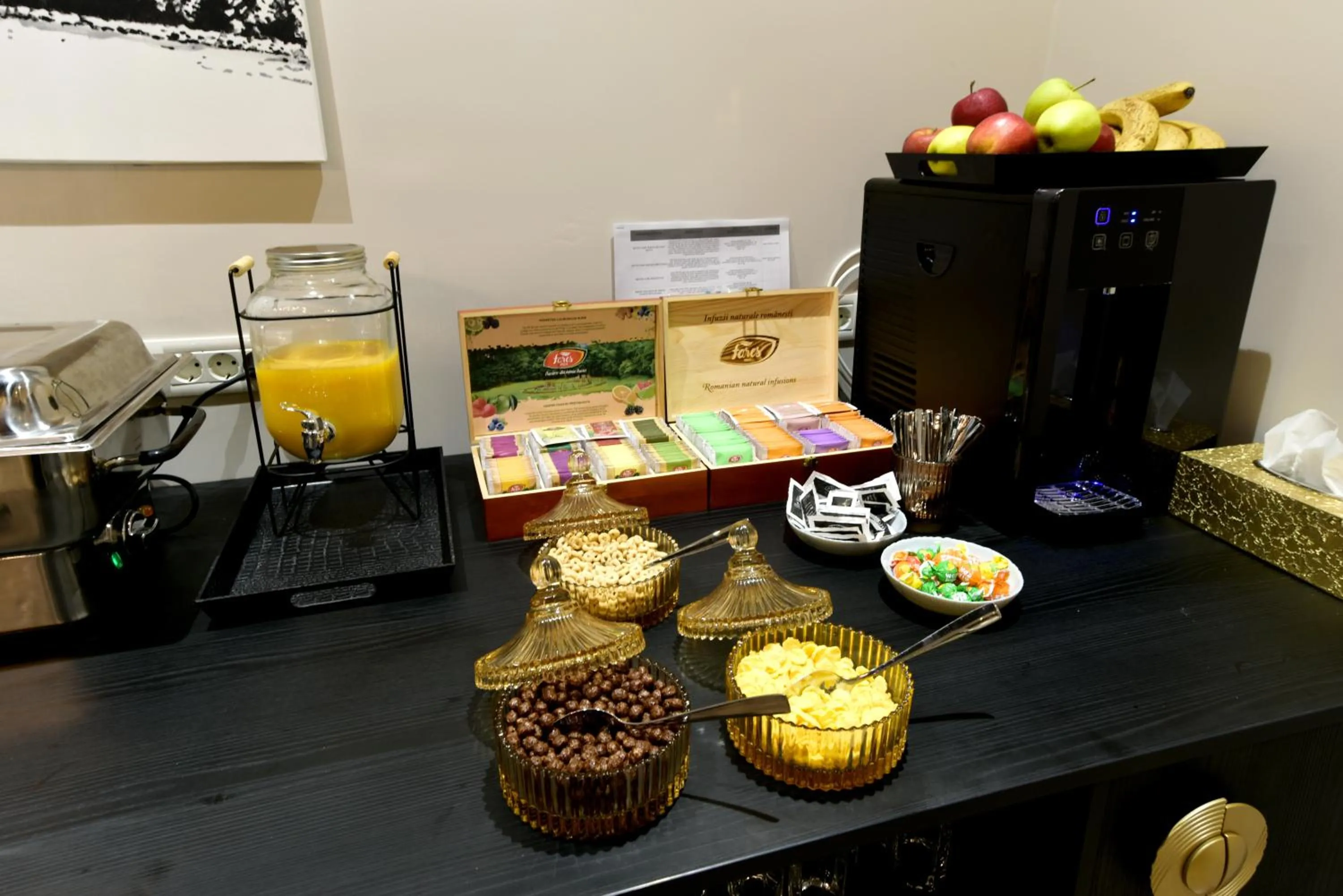 Buffet breakfast in Prinz Gregor