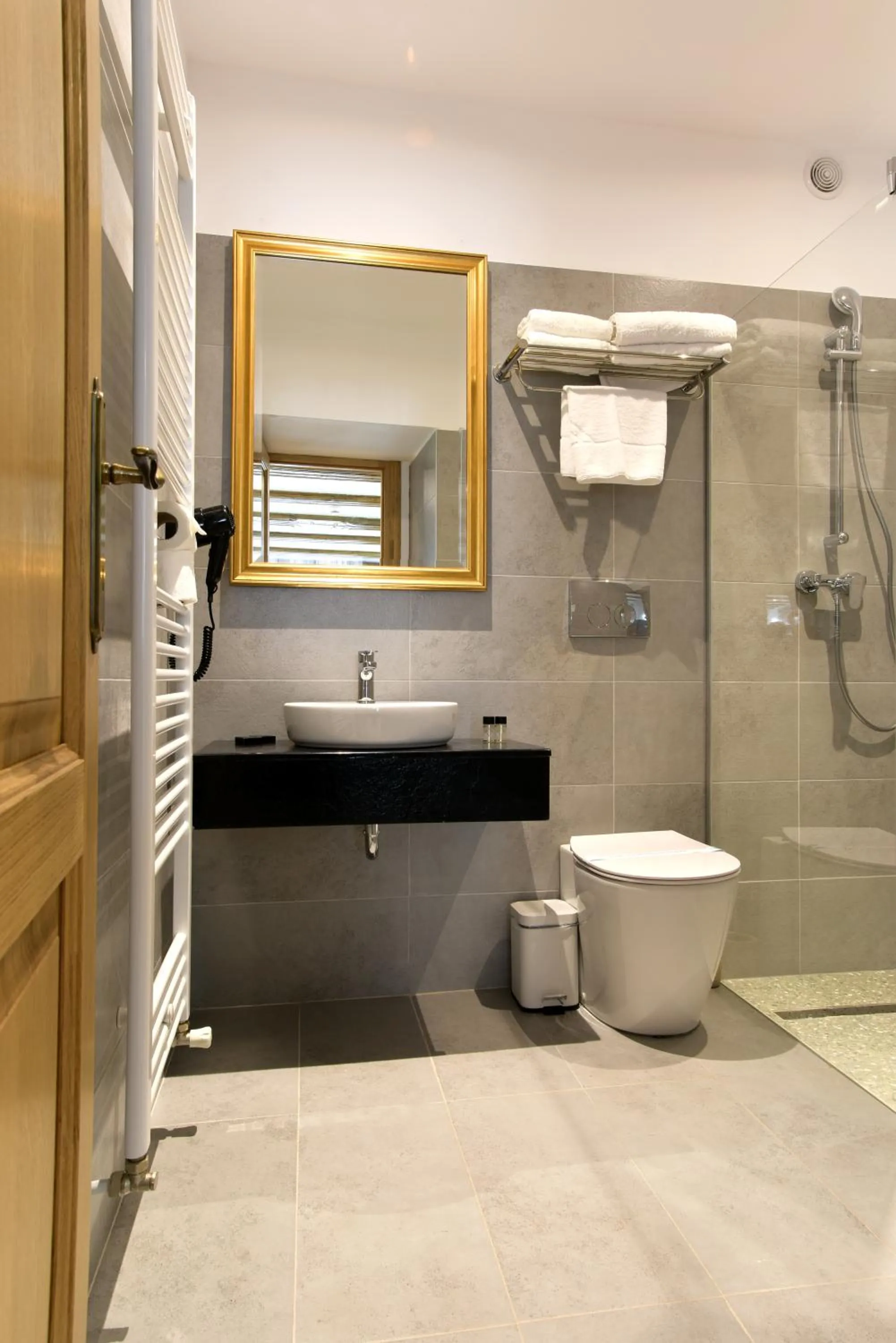 Bathroom in Prinz Gregor