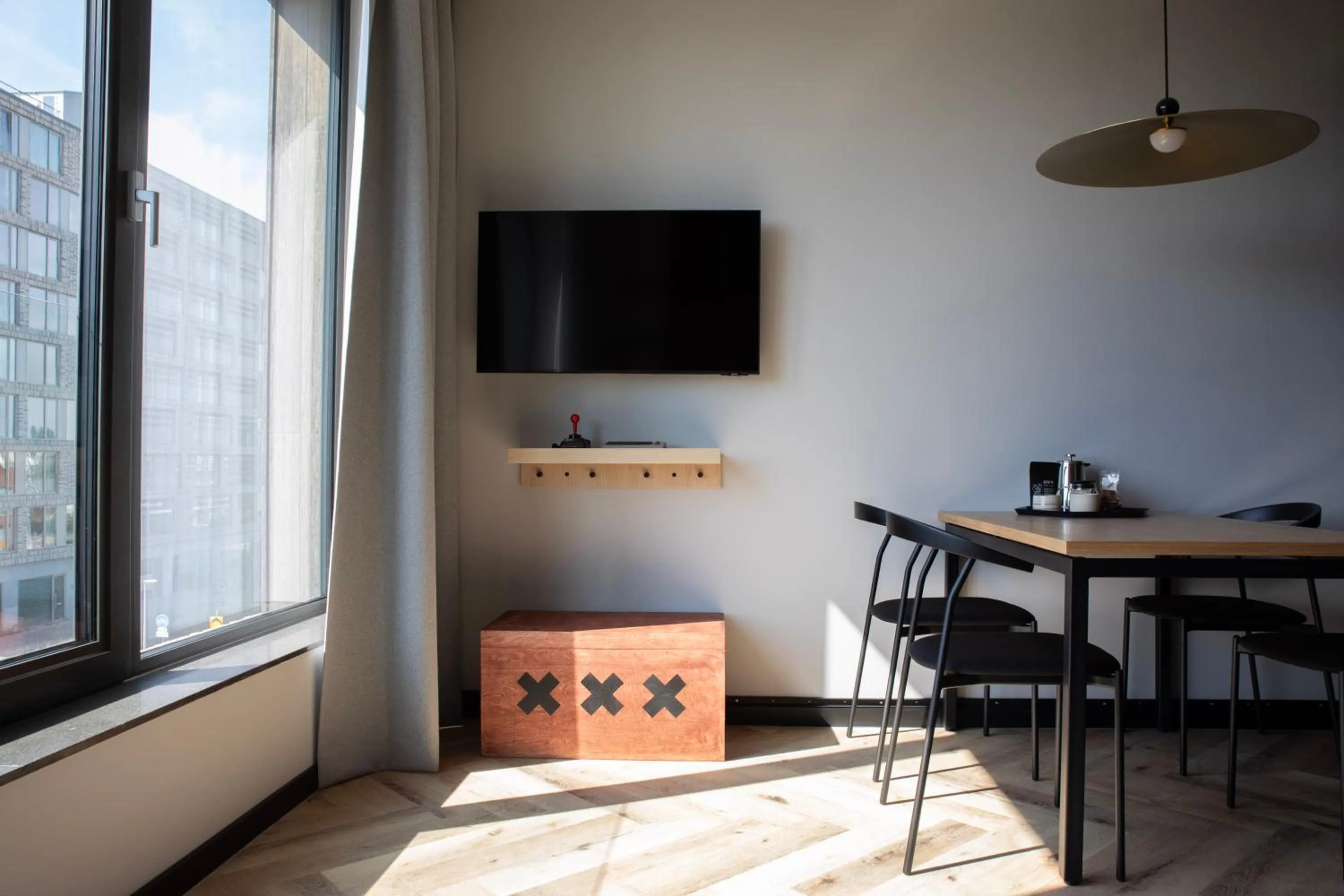 TV and multimedia in Bob W Amsterdam Noord