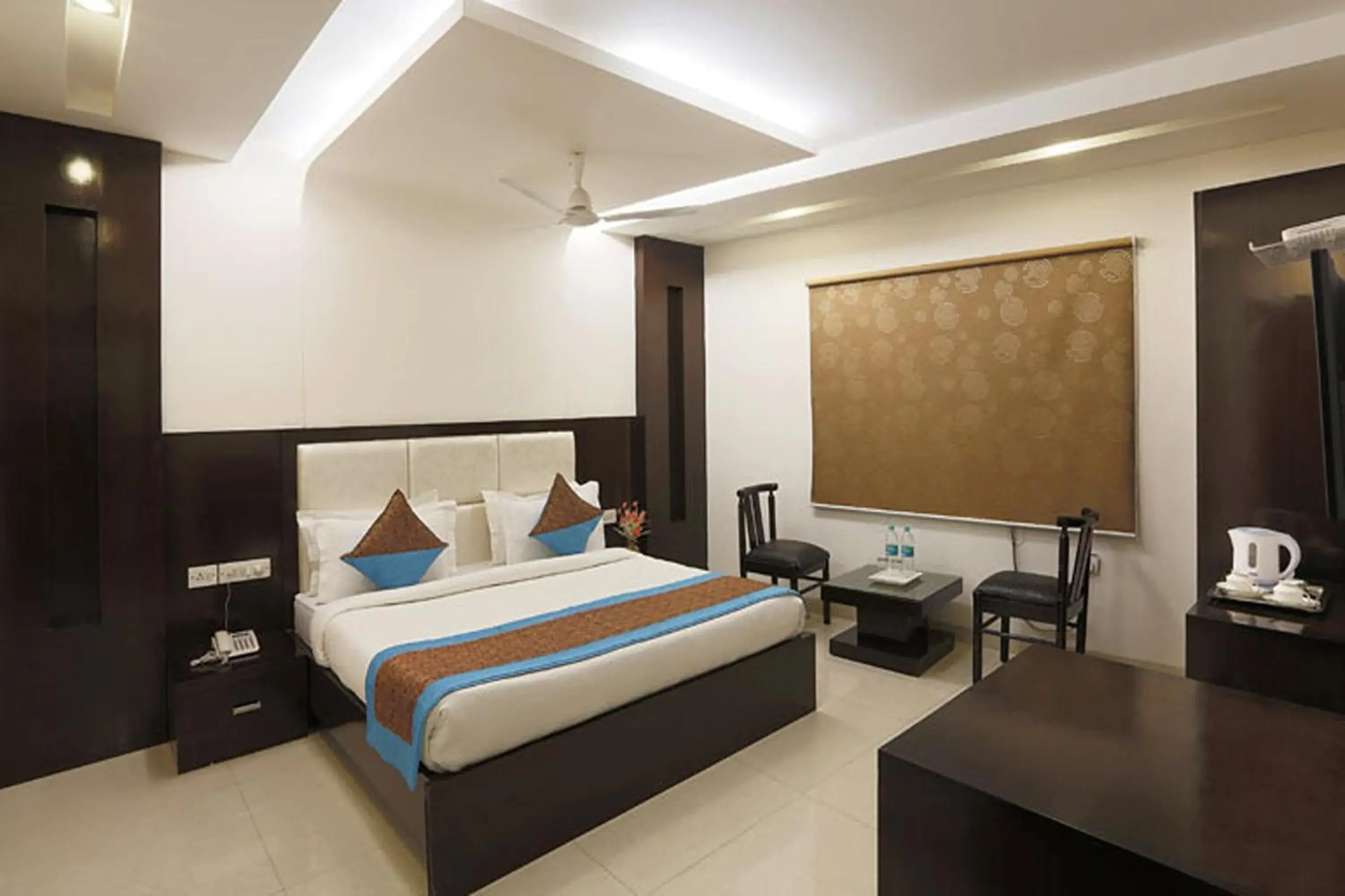 Superior Deluxe Double or Twin Room in Arch Anand Lok Inn Mahipalpur, IGI Delhi Airport Superior Deluxe Double or Twin Room in Arch Anand Lok Inn Mahipalpur, IGI Delhi Airport