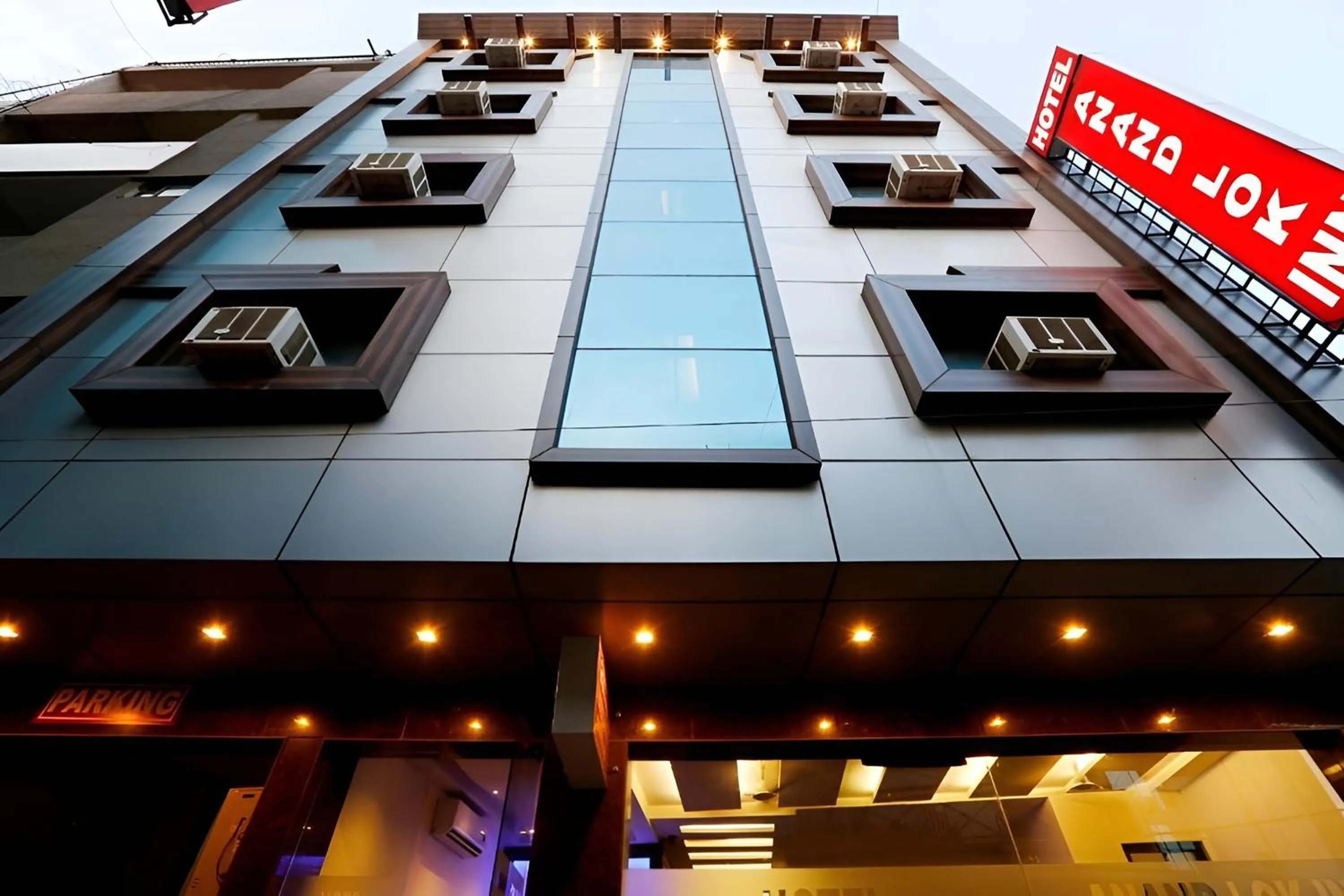 Property building in Arch Anand Lok Inn Mahipalpur, IGI Delhi Airport