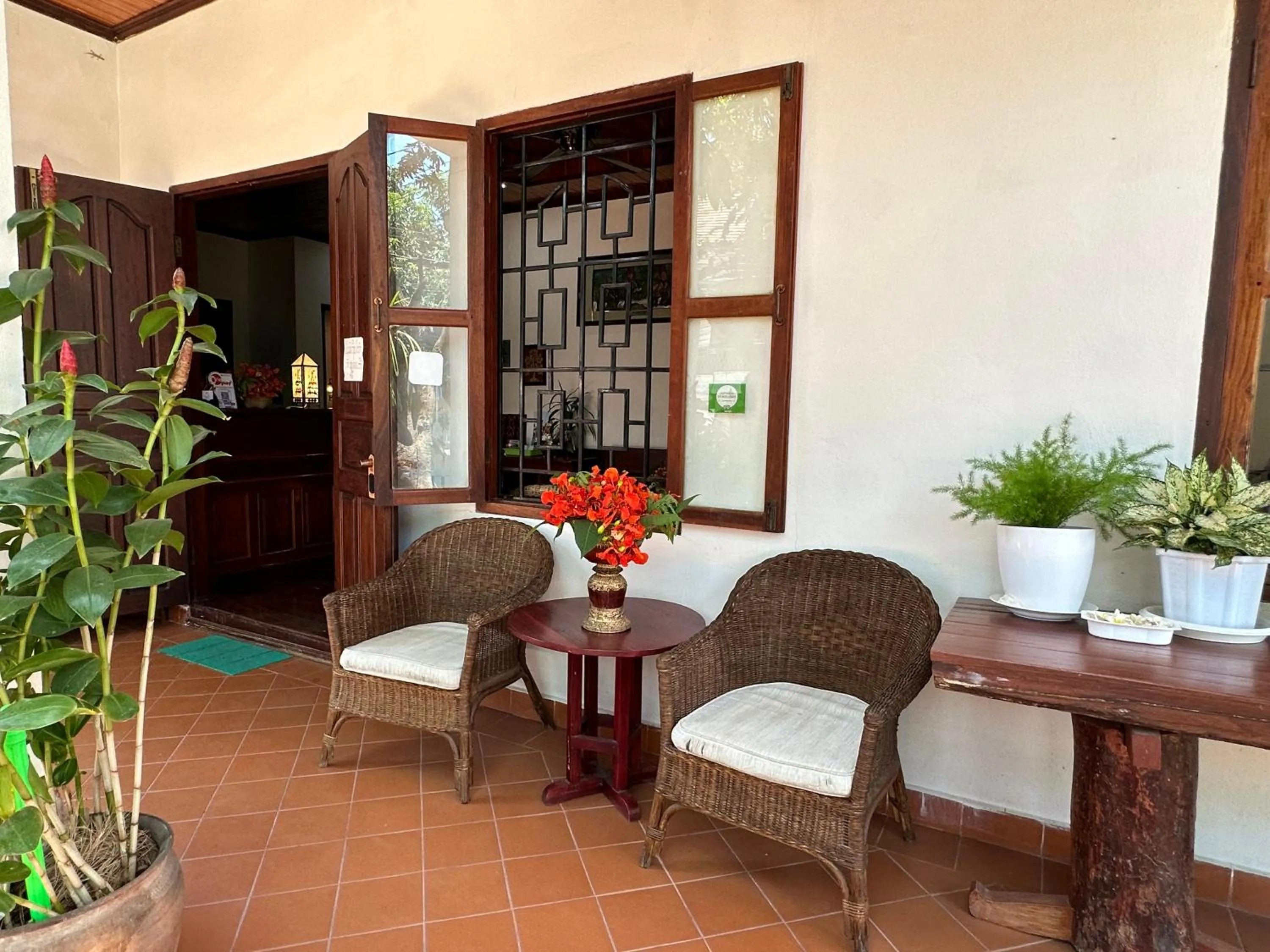 Library in Ammata Boutique Villa