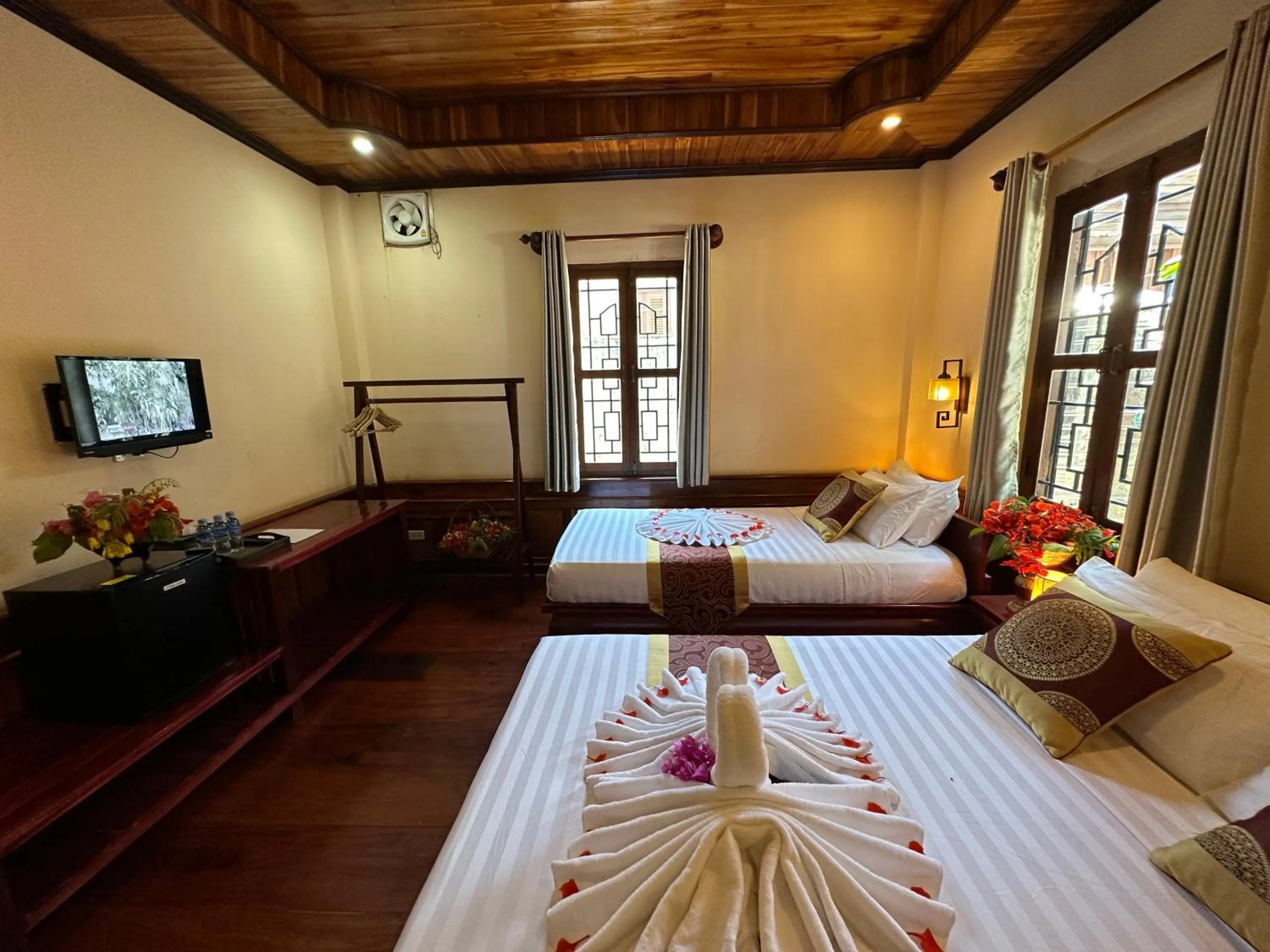 Communal lounge/ TV room, Bed in Ammata Boutique Villa