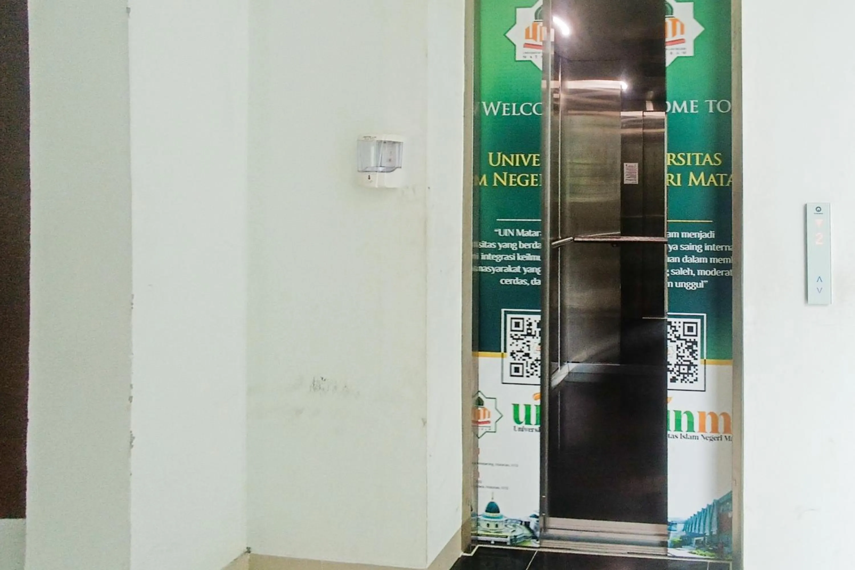 Property building in Urbanview Hotel Syariah UIN Mataram