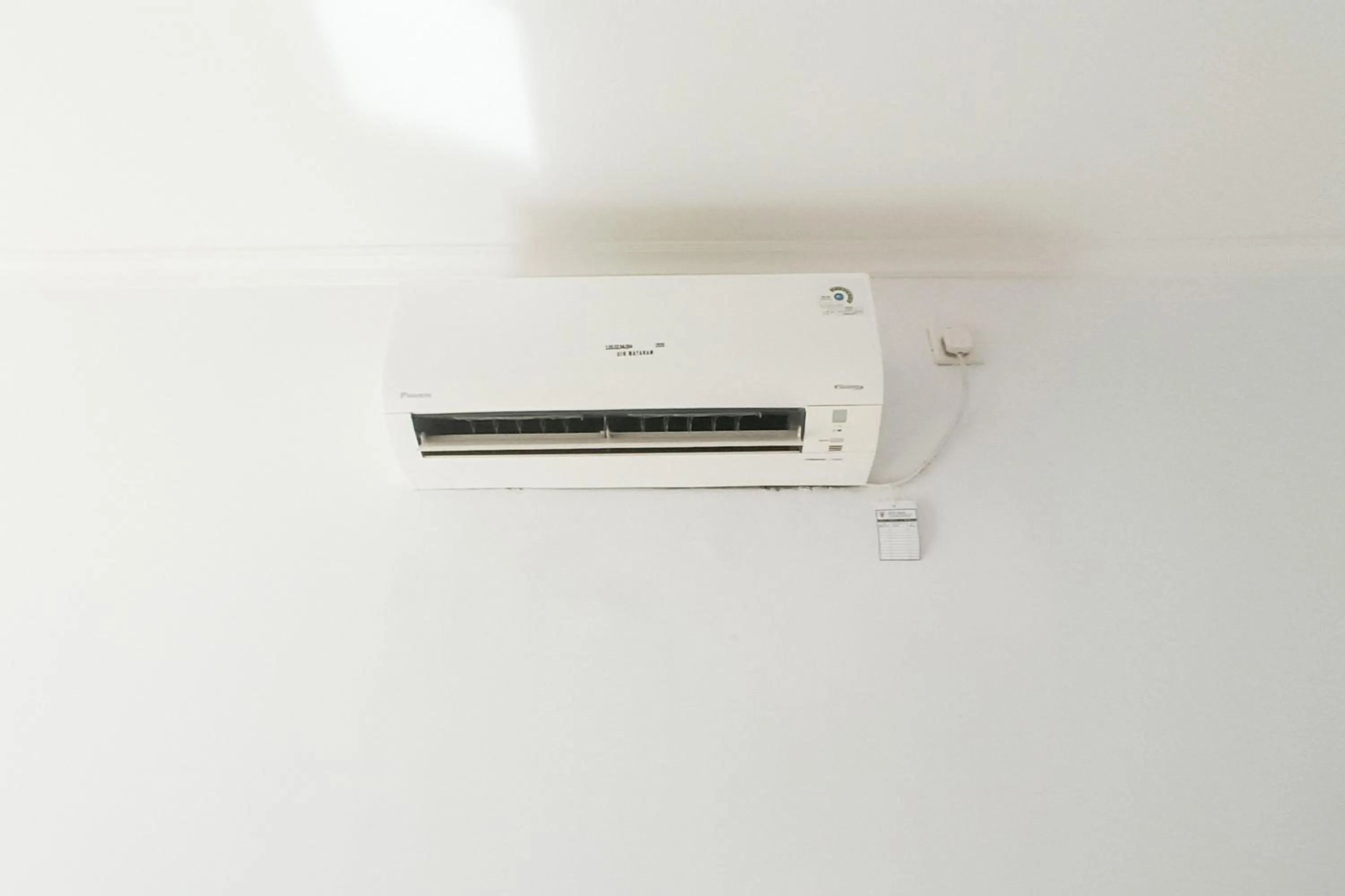 air conditioner in Urbanview Hotel Syariah UIN Mataram