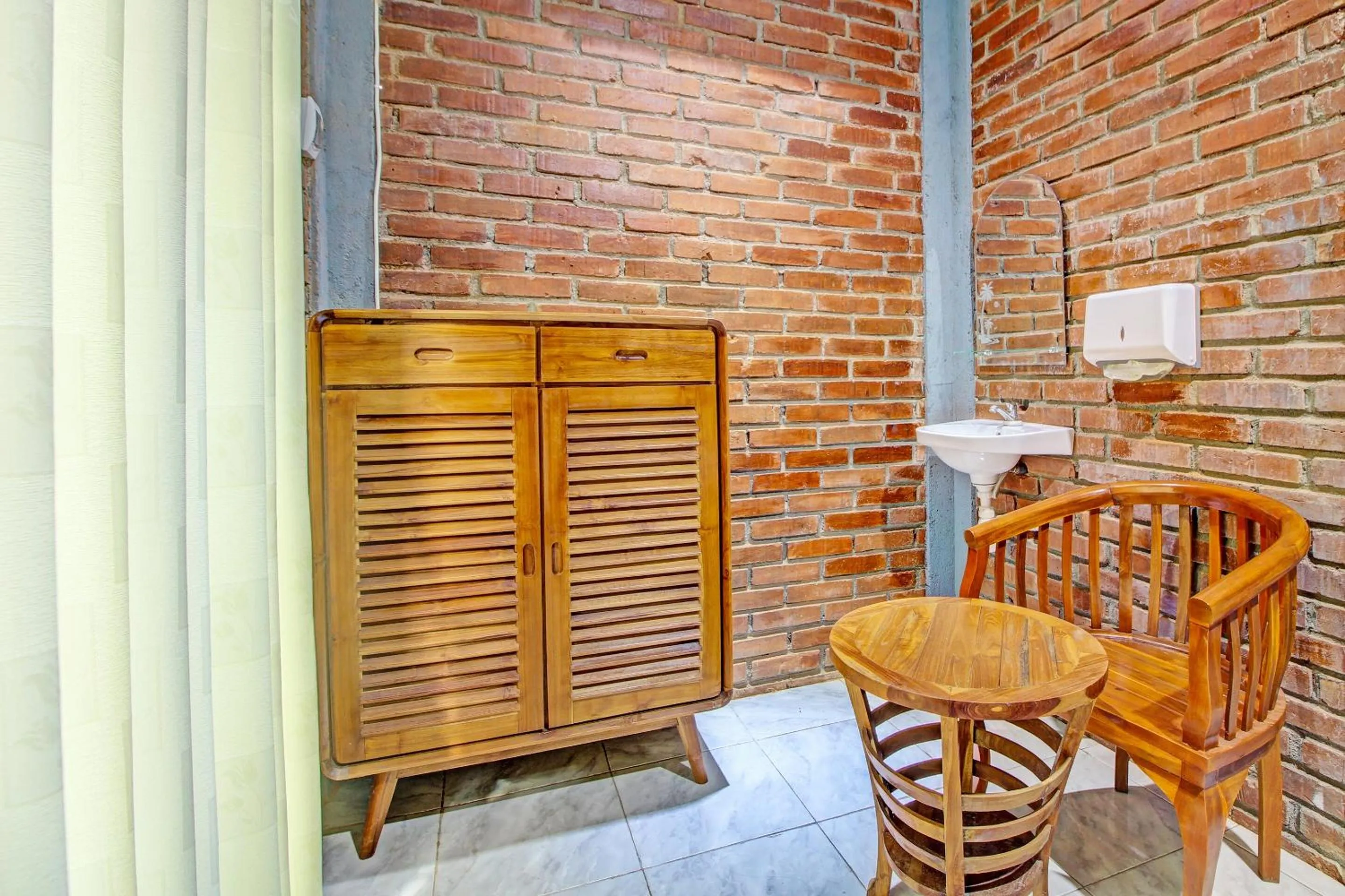 Bedroom in OYO 92606 Djoglo Boto Homestay Syariah