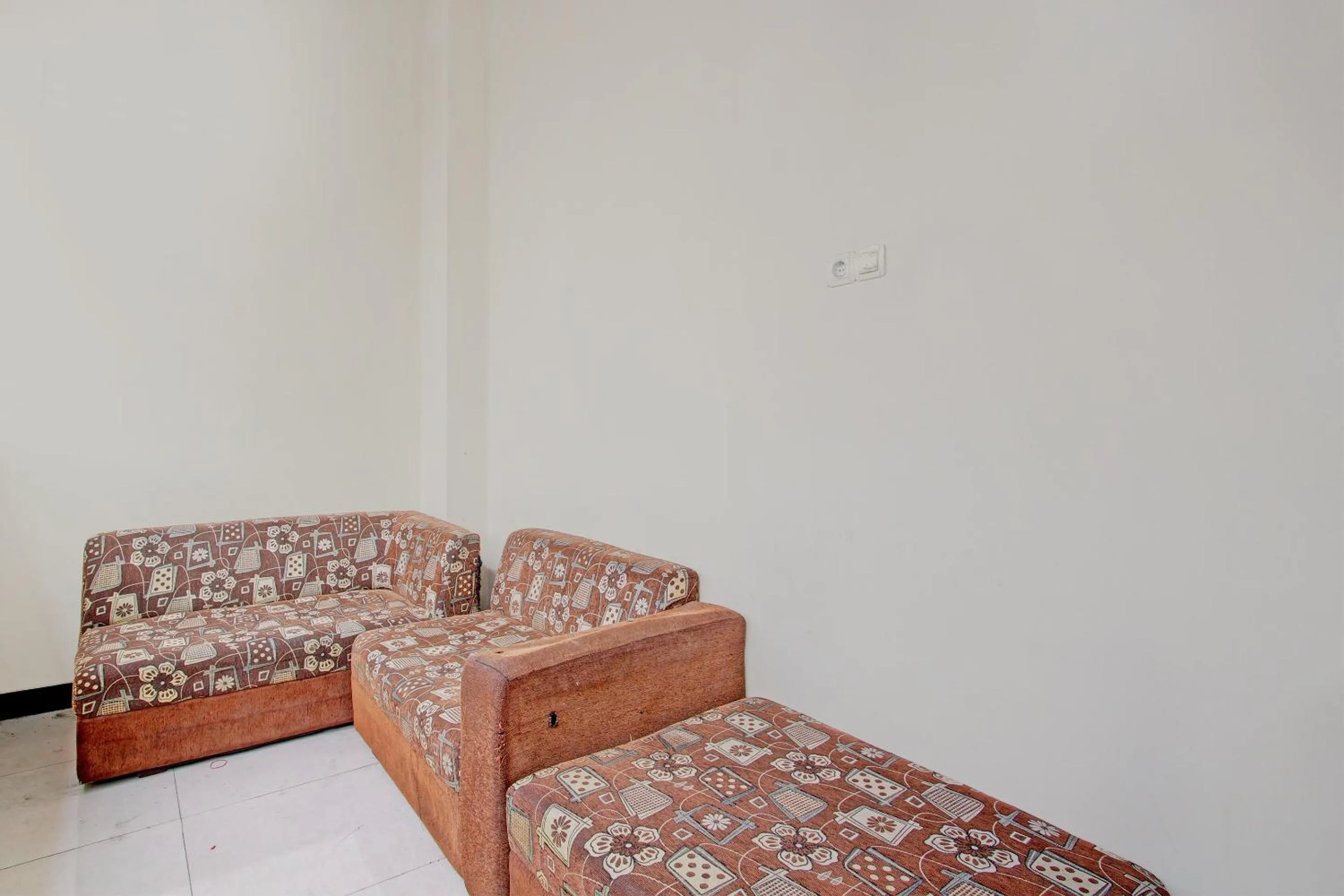 Lobby or reception in Hotel O Solo near Solo Safari formerly RR Guesthouse