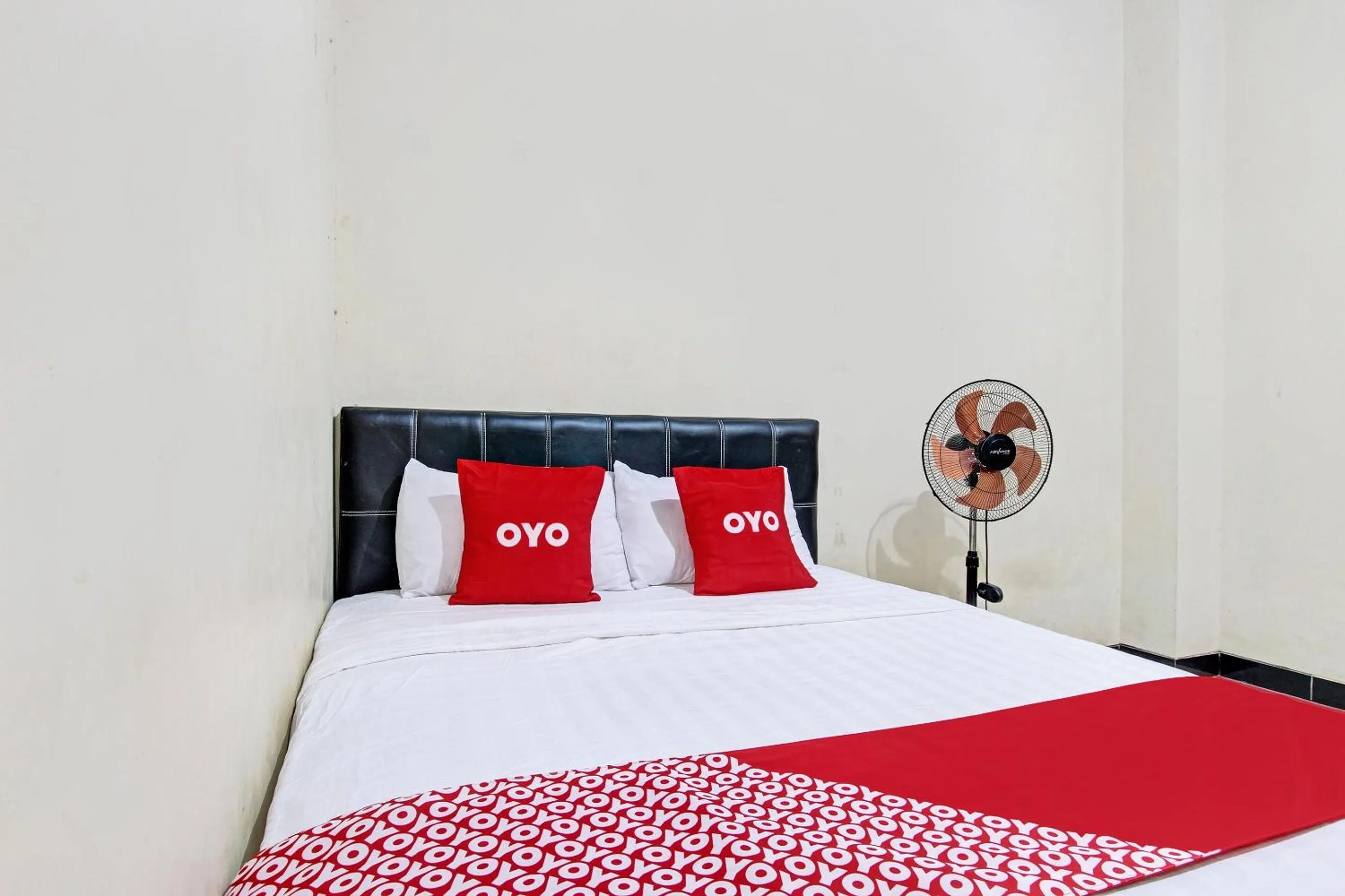 Bedroom, Bed in Hotel O Solo near Solo Safari formerly RR Guesthouse