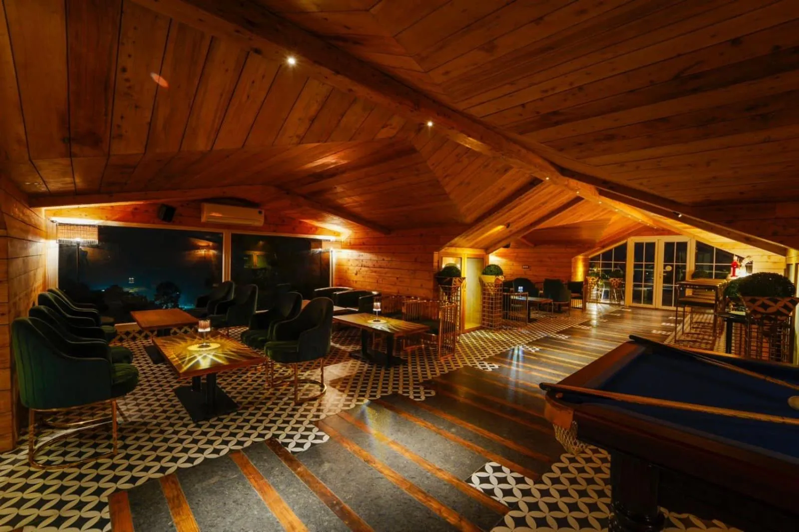 Lounge or bar in Anantam Resort & Spa