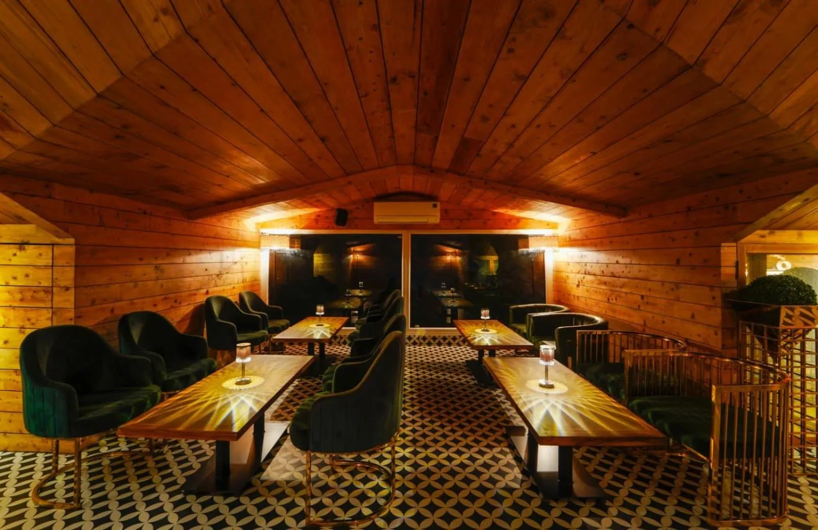 Lounge or bar in Anantam Resort & Spa