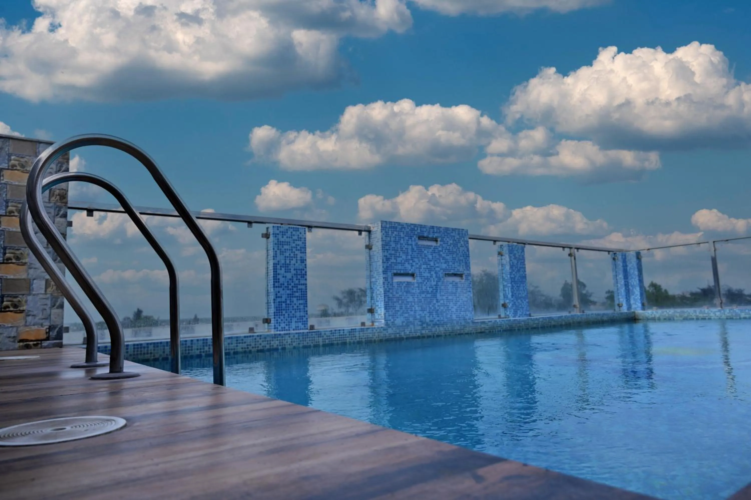 Pool view in Hotel Silver Land New Digha with Rooftop Pool