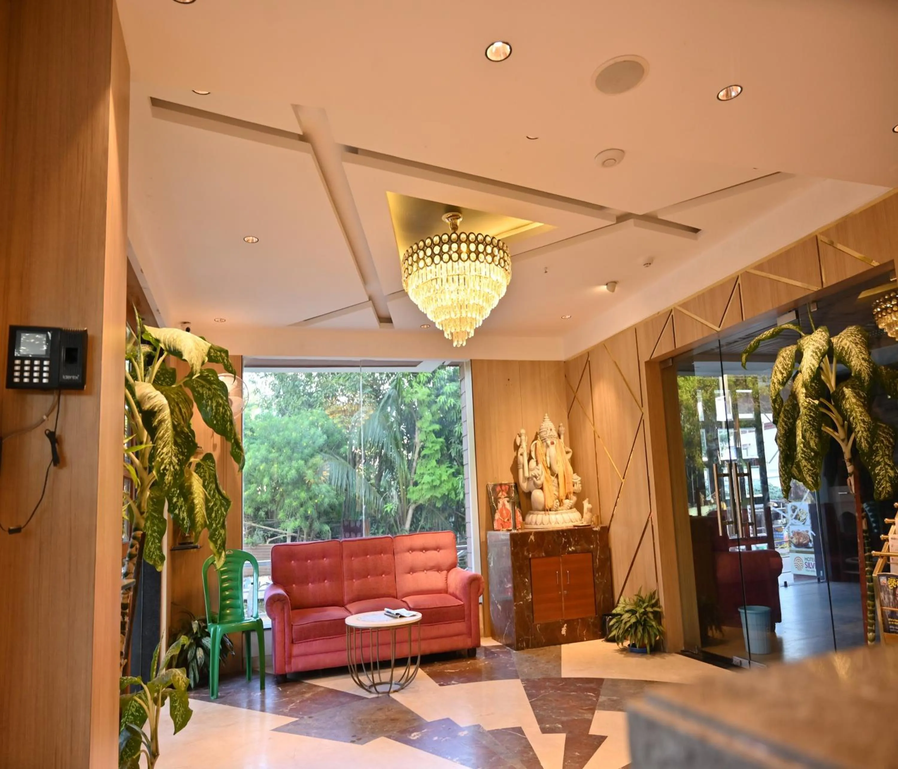 Lobby or reception in Hotel Silver Land New Digha with Rooftop Pool