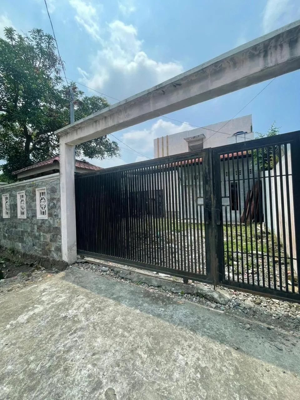 Facade/entrance in Hotel O As-sakinah Syariah