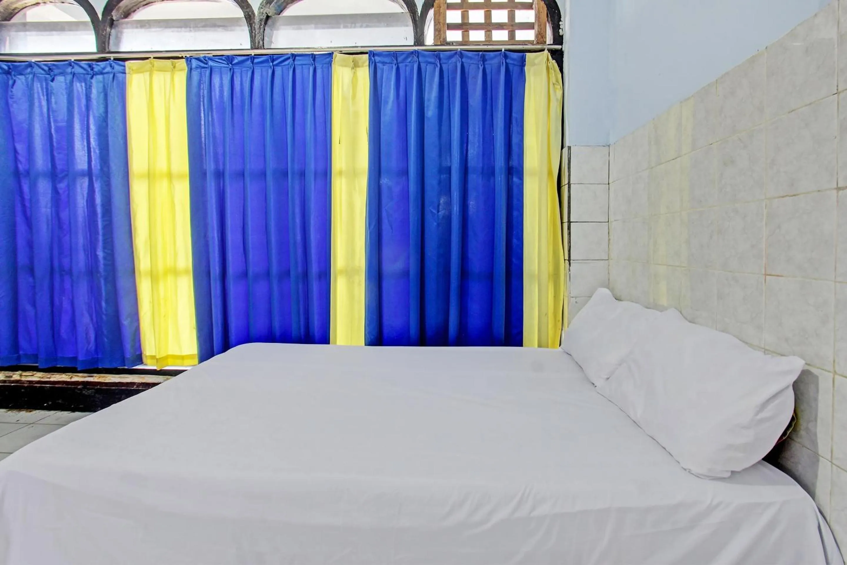 Bedroom, Bed in Hotel O Mareje Sariguna