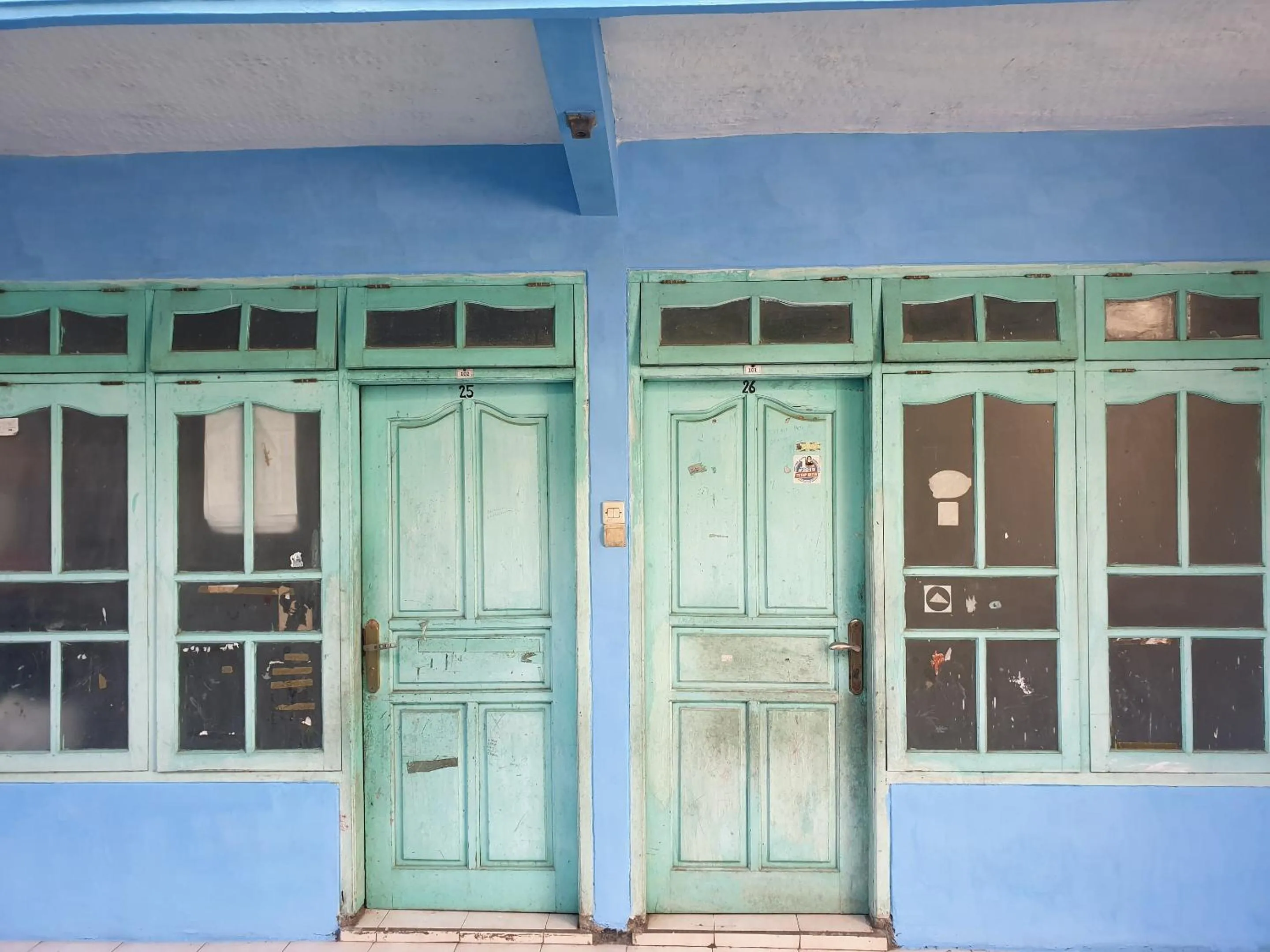 Facade/entrance in OYO Life 92621 Zain Kost