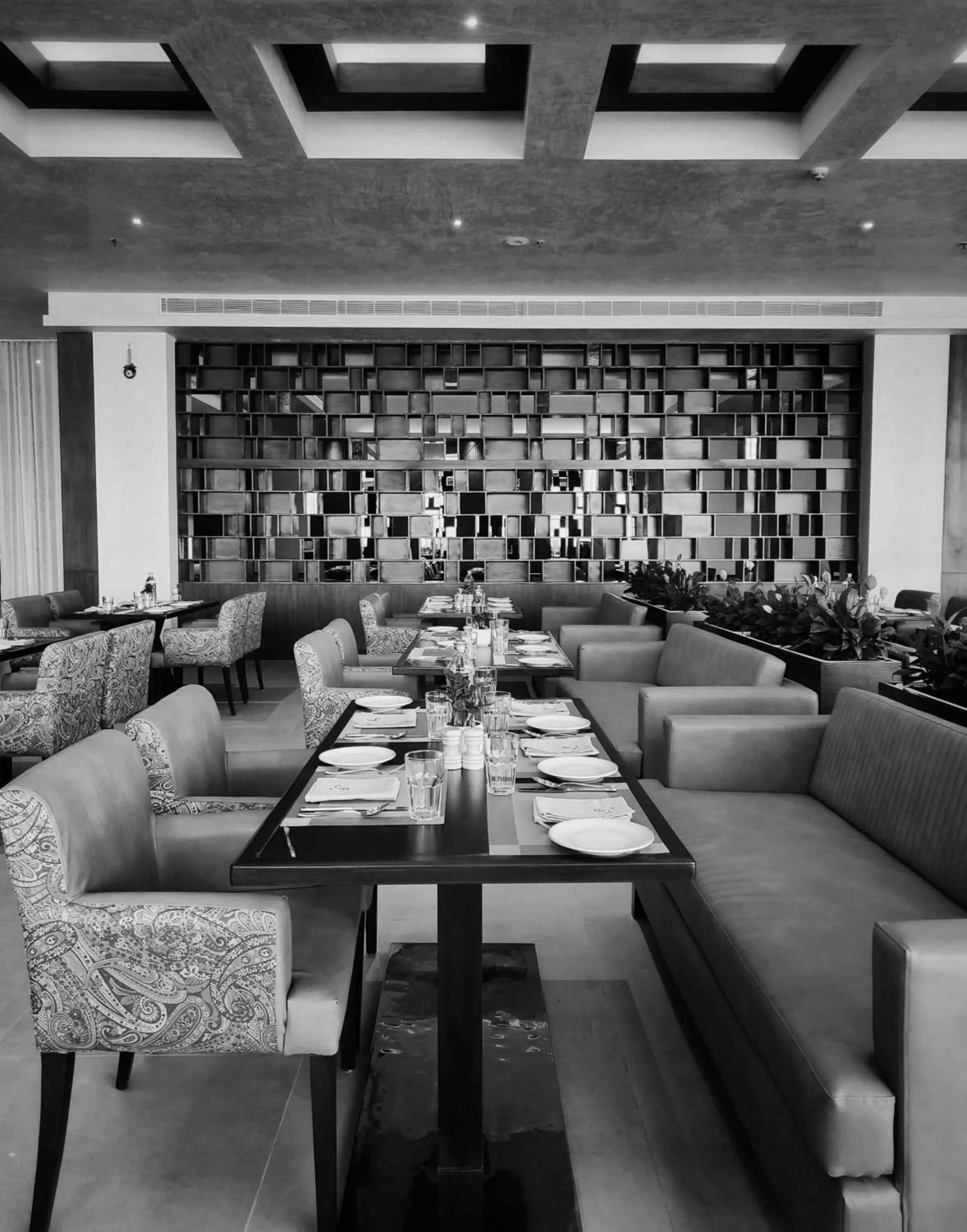 Restaurant/places to eat in Park Plaza Chandigarh Zirakpur