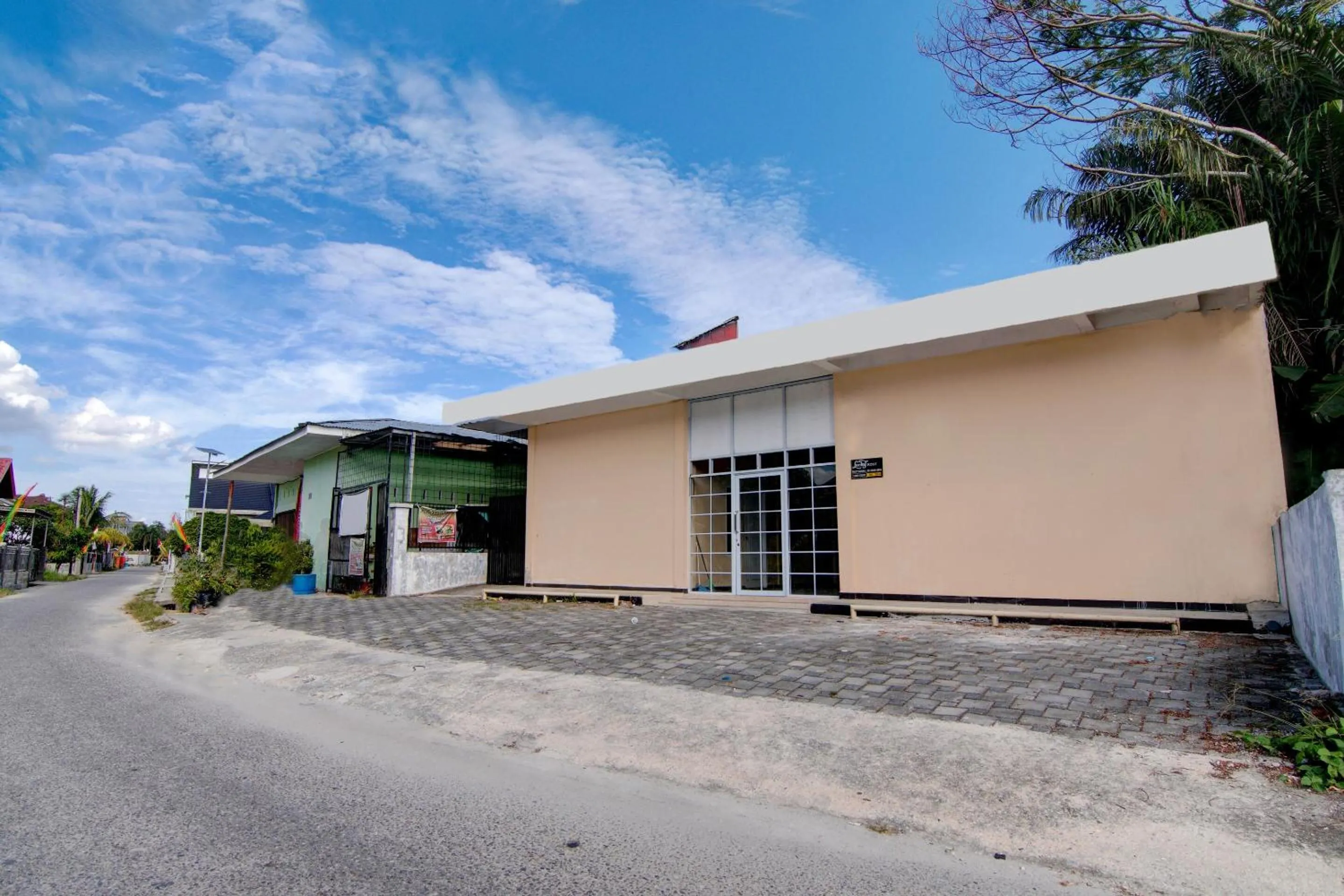 Facade/entrance in Hotel O Homestay Baiturrahmah Syariah