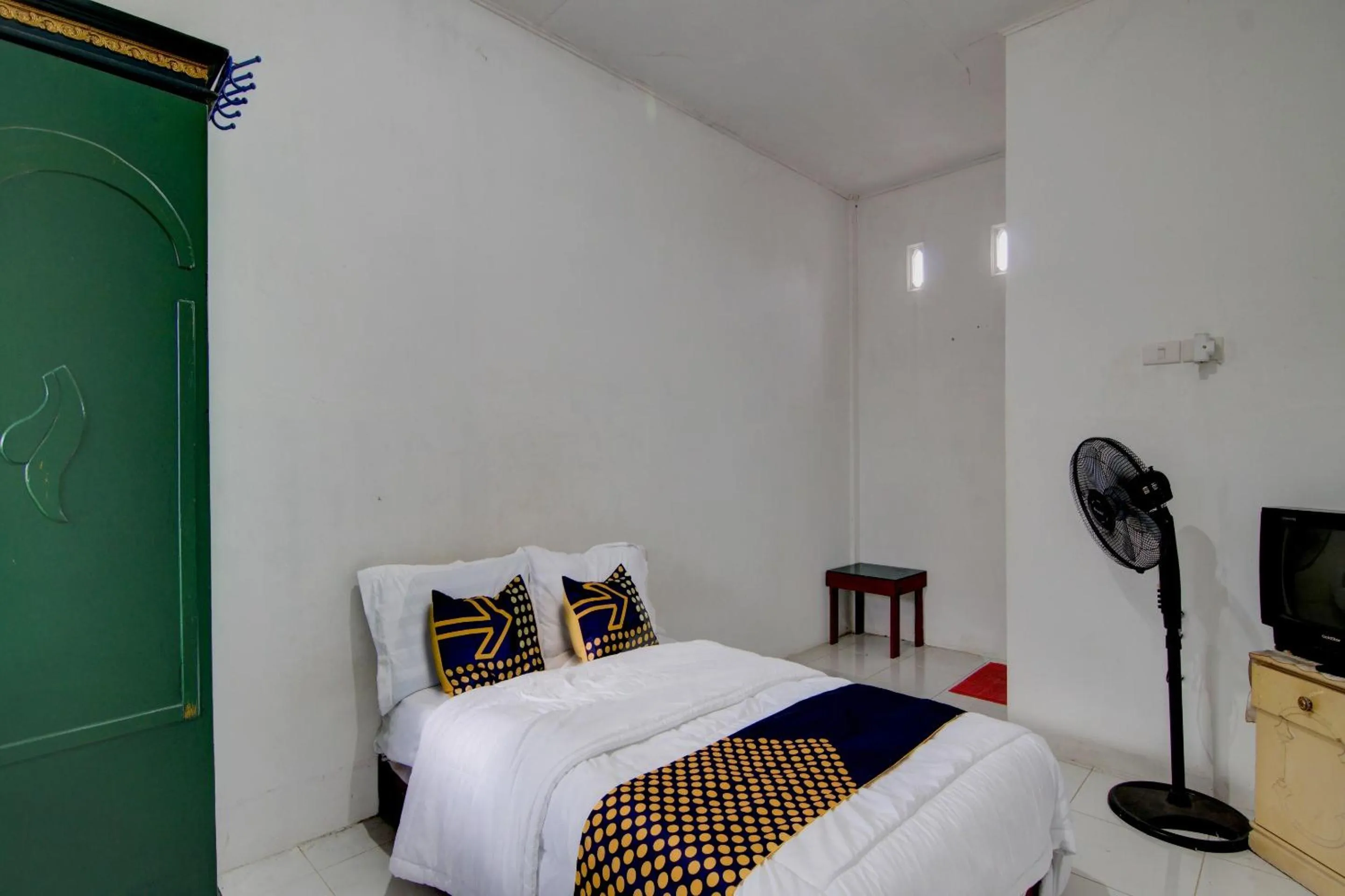 Bedroom, Bed in Hotel O Homestay Baiturrahmah Syariah