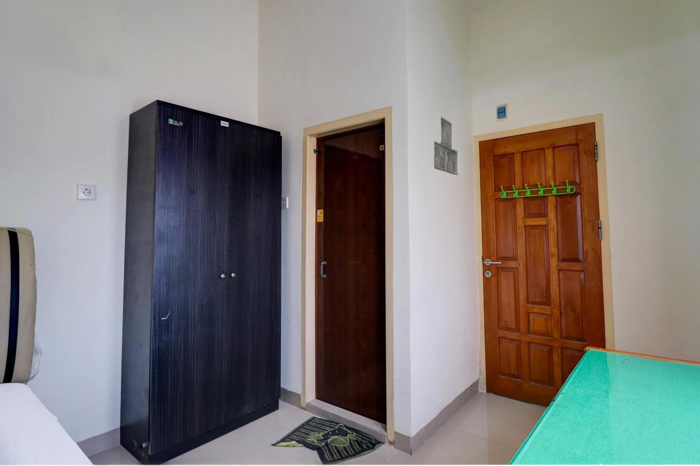 Bedroom, Bed in OYO Life 92637 Kost Arya Exclusive