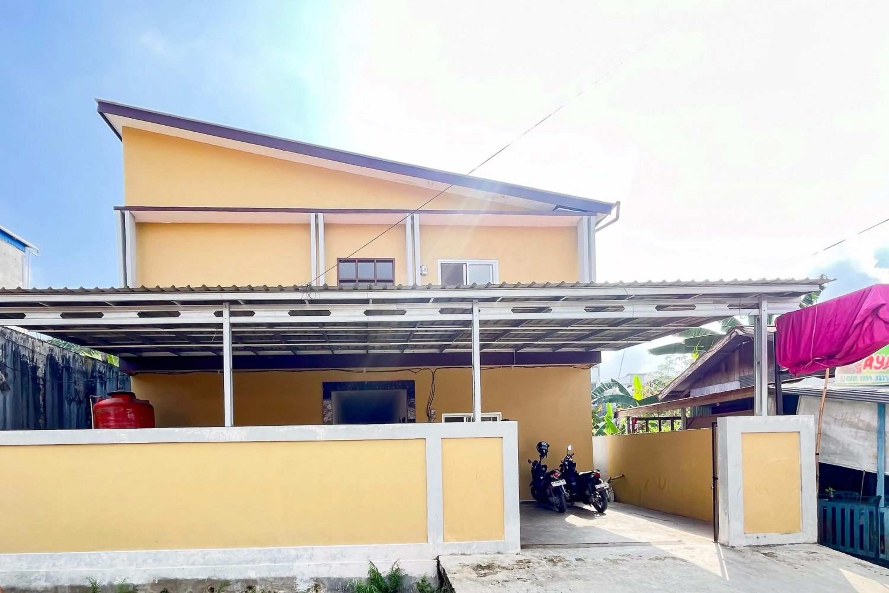 Facade/entrance in Good Sleep 4 RedPartner