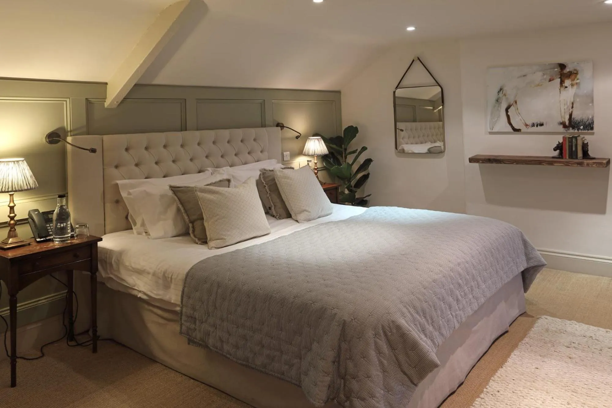 Bed in The Feathered Nest Inn