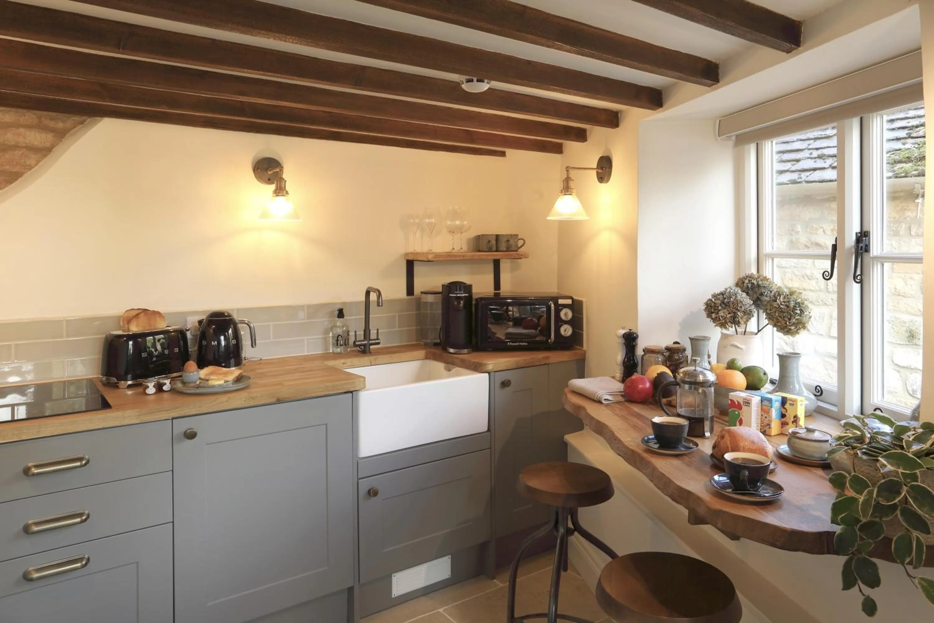 Kitchen or kitchenette in The Feathered Nest Inn