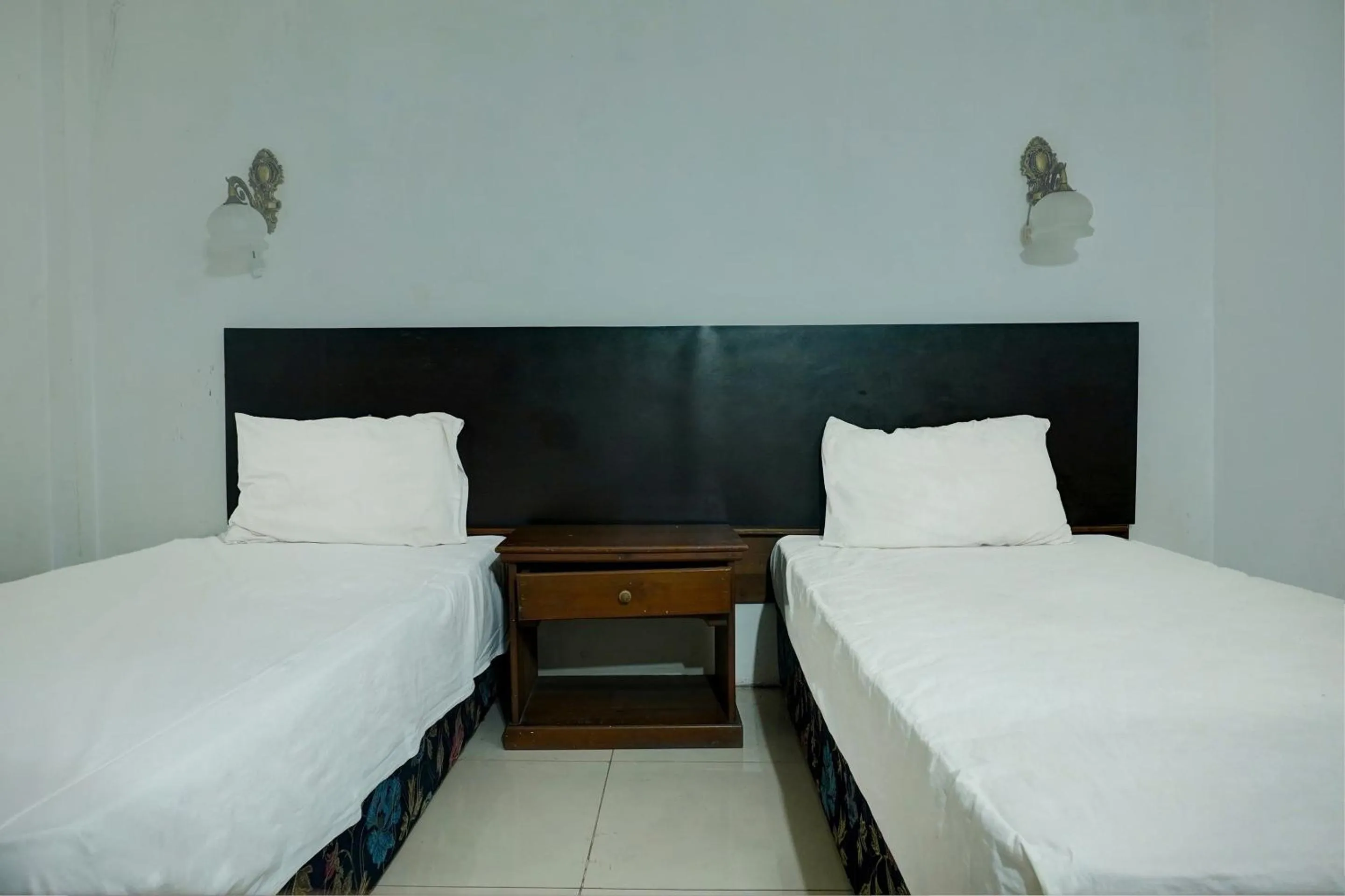 Bedroom, Bed in Hotel O Ervina Homestay Syariah Batakan