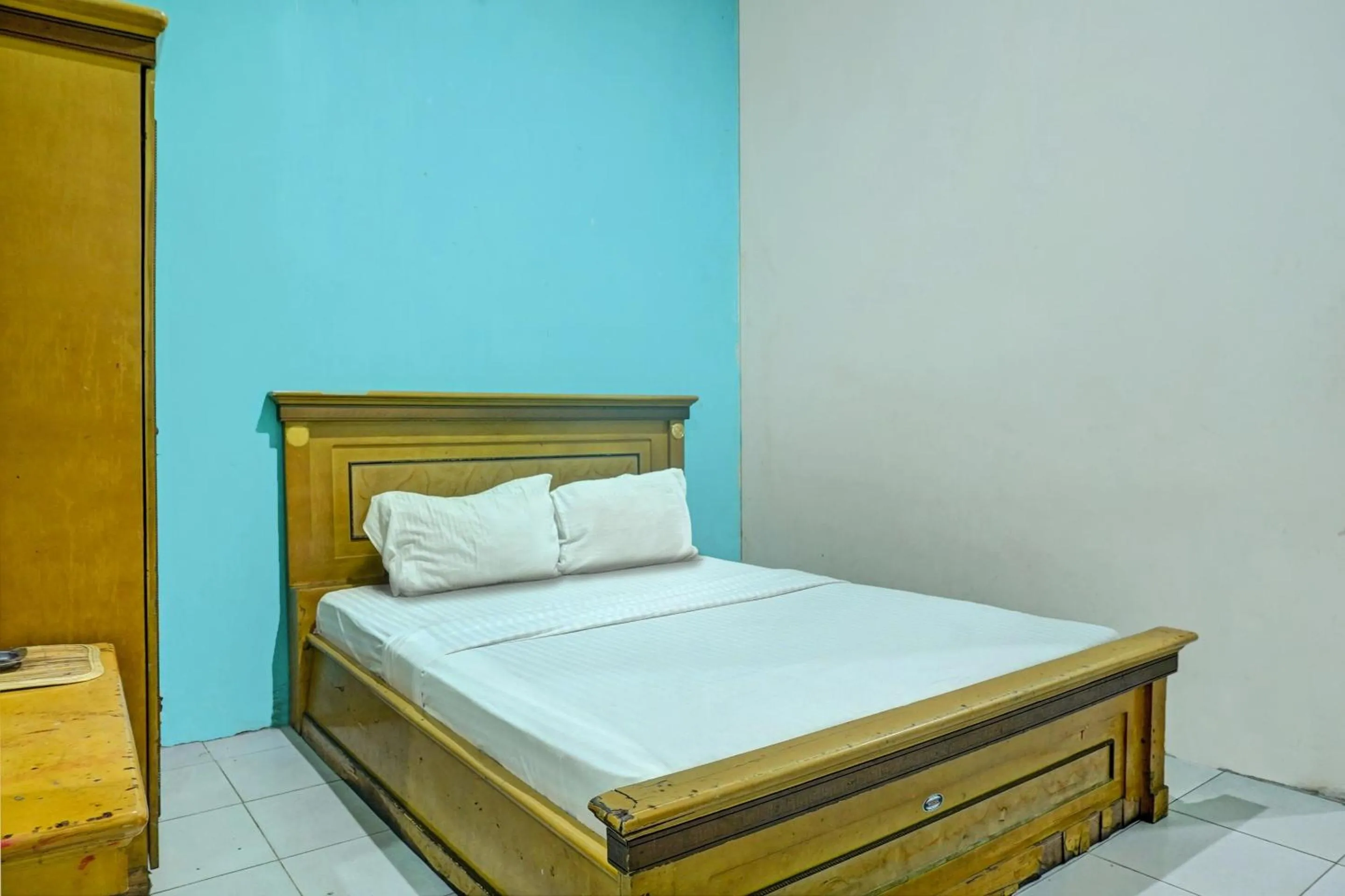 Bedroom, Bed in Hotel O Ervina Homestay Syariah Batakan