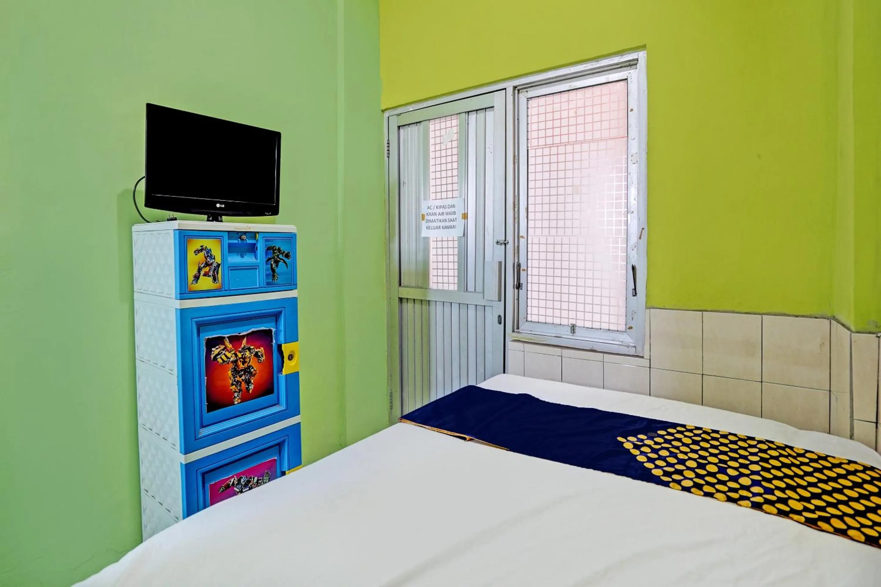 Bedroom, Bed in OYO Life 92653 Homestay Griya Nautika Syariah