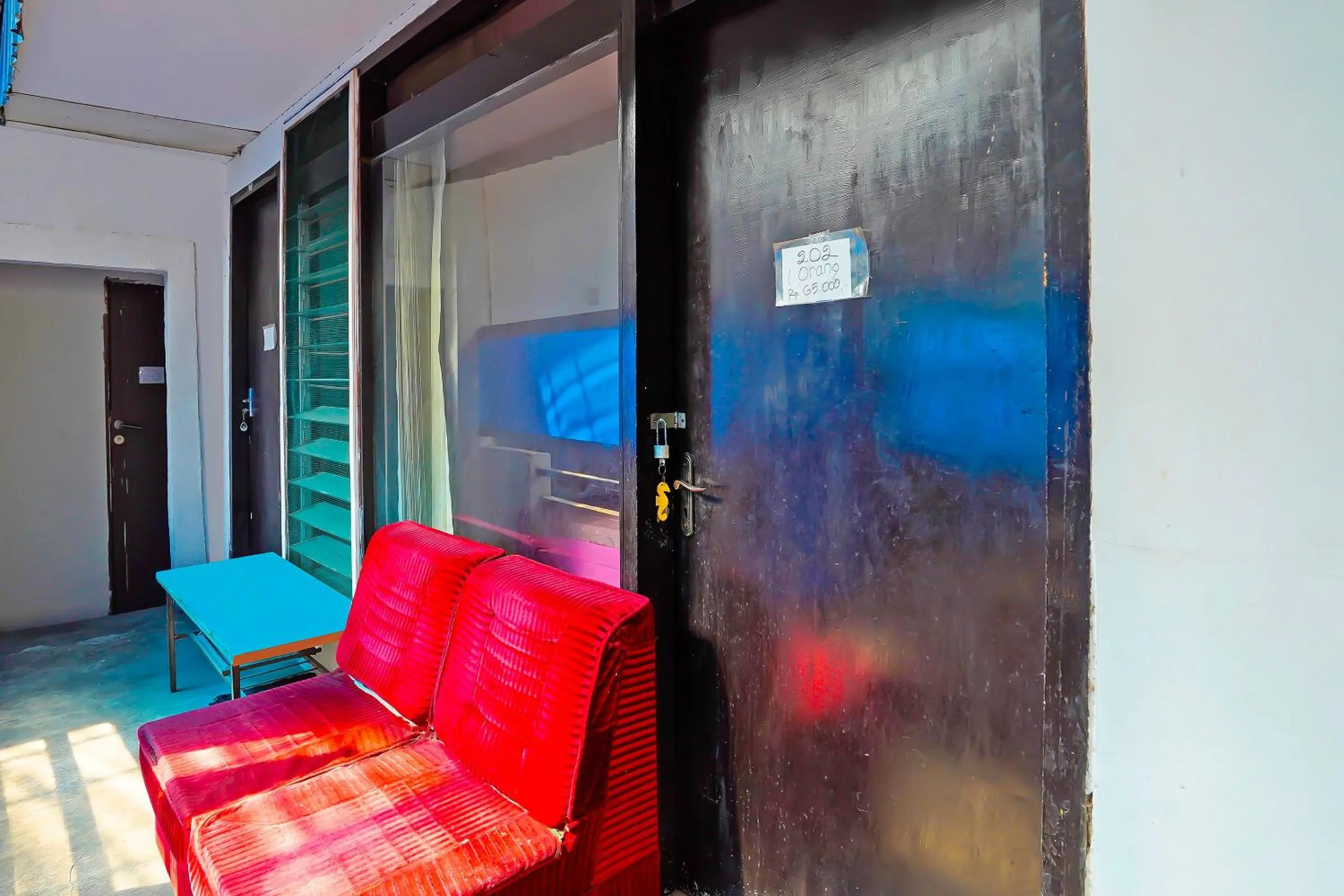 Lobby or reception in OYO Life 92651 Meir E-homestay Syariah