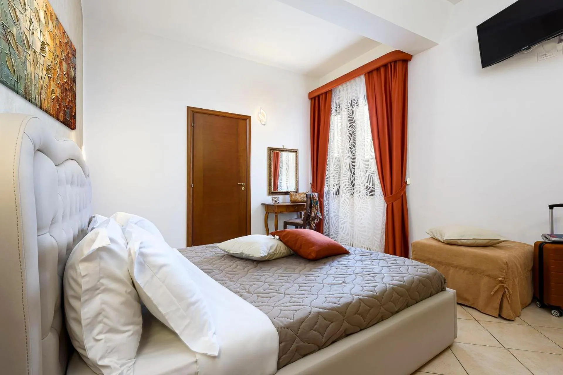 Photo of the whole room, Bed in Hotel La Darsena