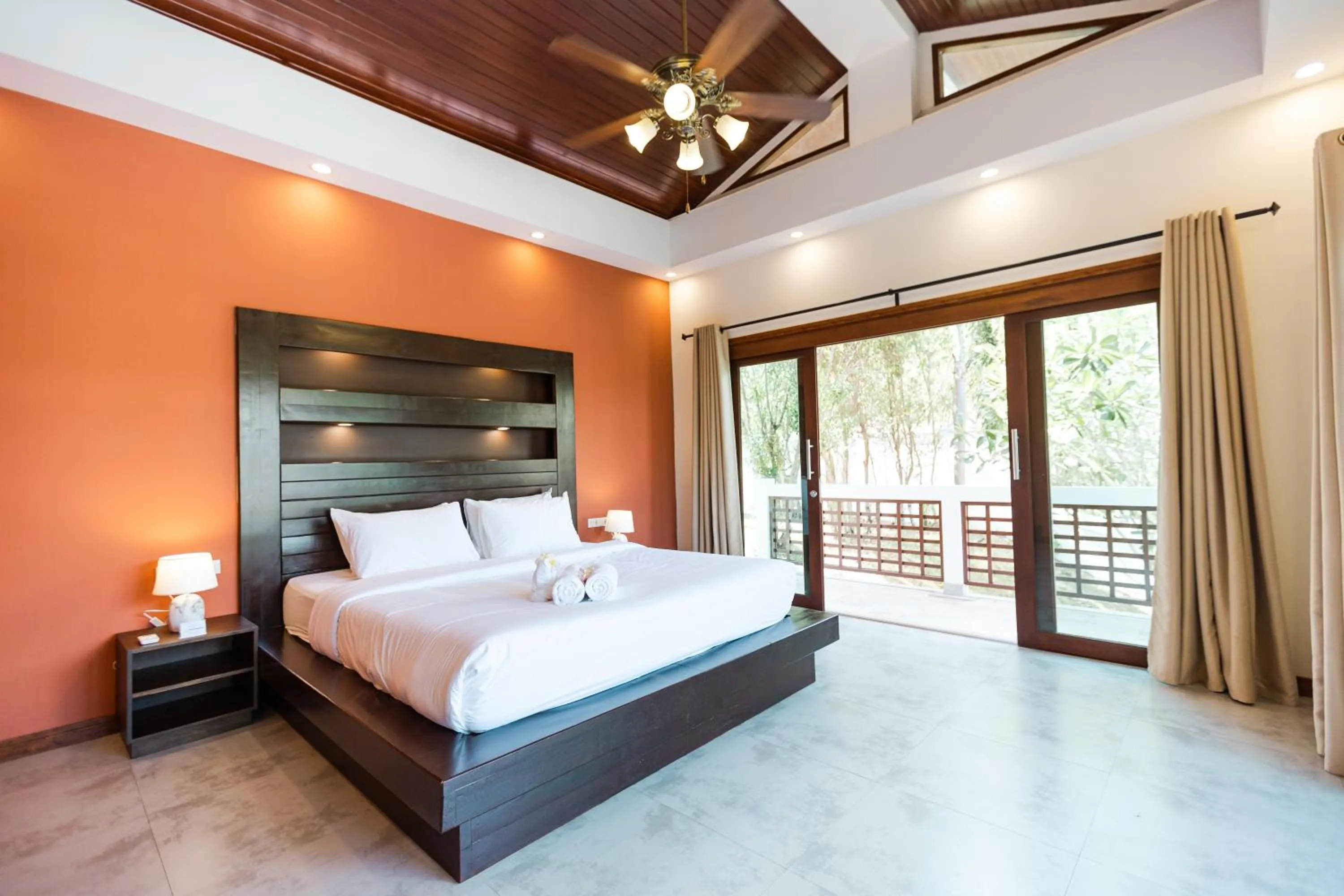Balcony/Terrace, Bed in Cliff Haven Villa Krabi