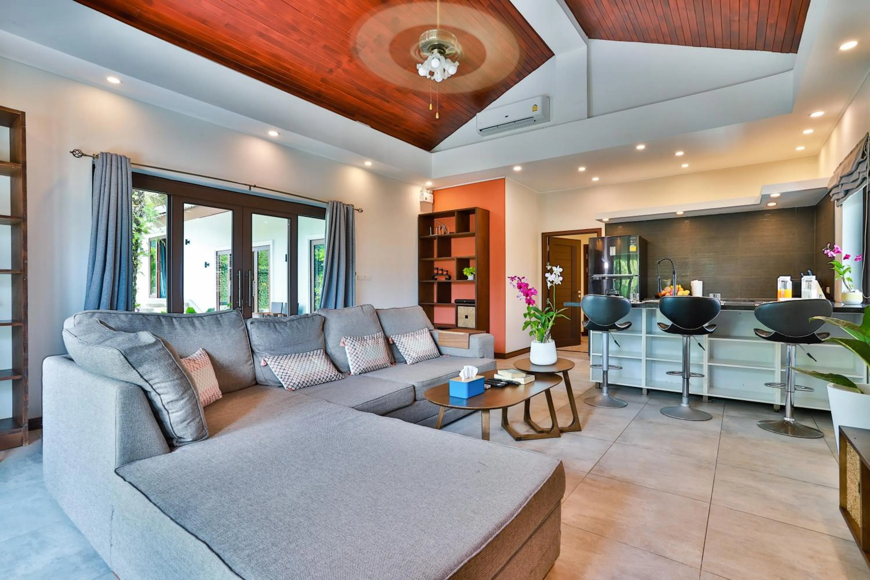 Communal lounge/ TV room in Cliff Haven Villa Krabi