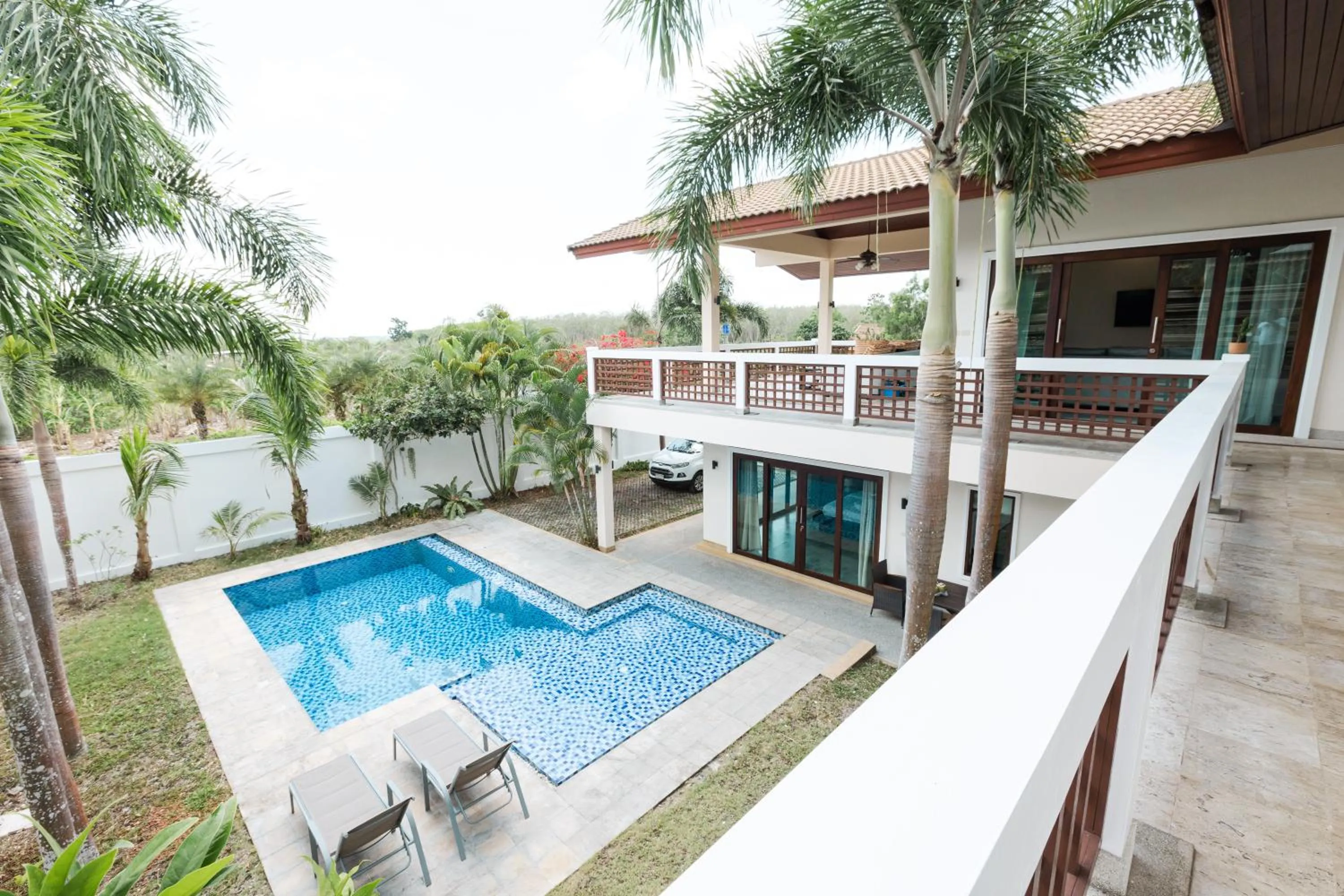 Property building in Cliff Haven Villa Krabi