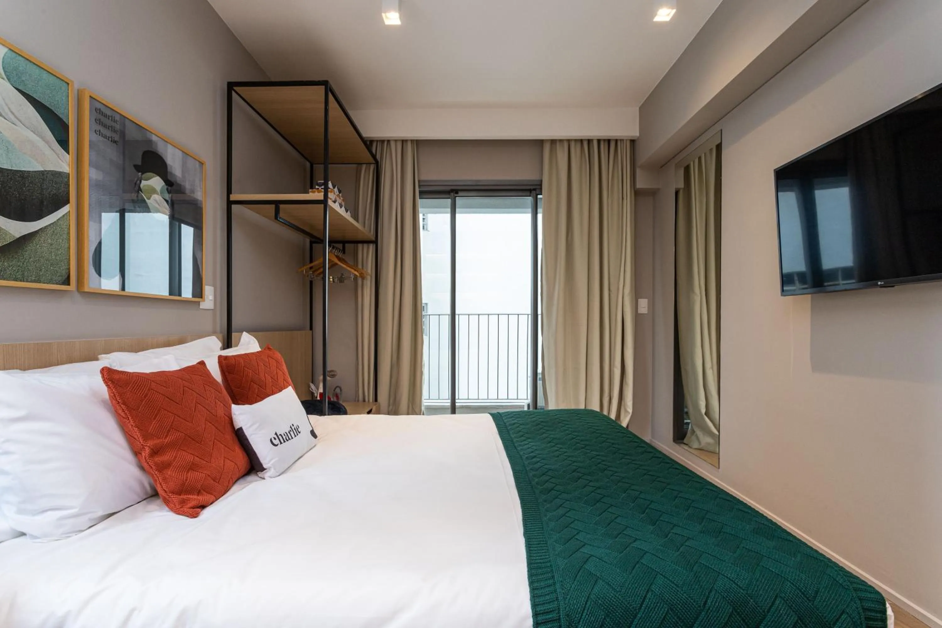 Bed in Charlie Haddock Jardim Paulista