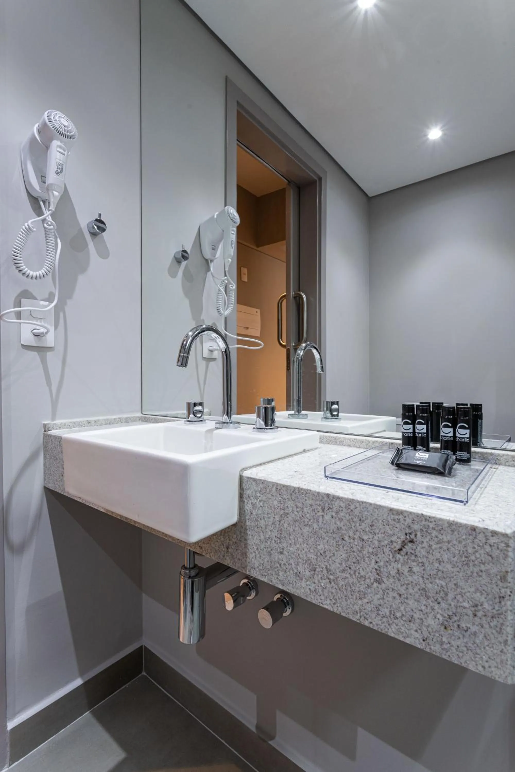 Day in Charlie Haddock Jardim Paulista