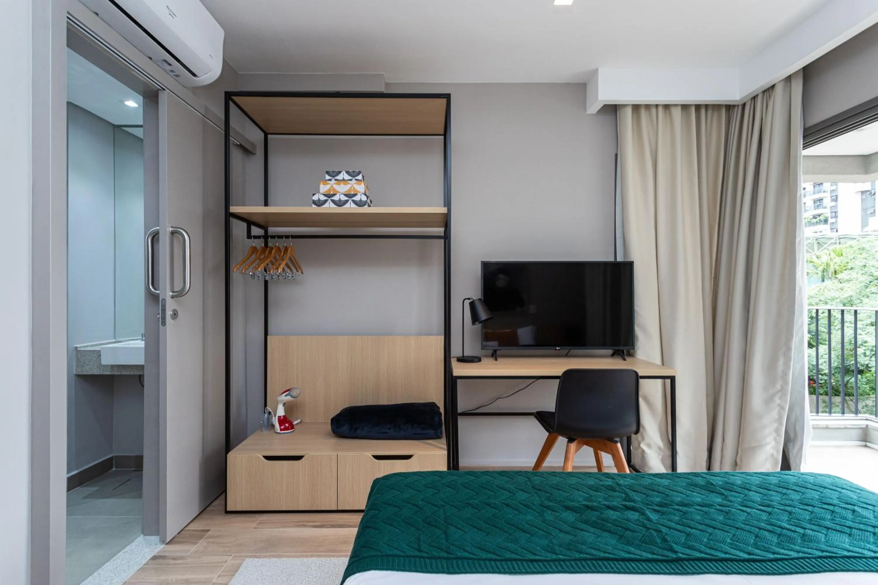 Bed in Charlie Haddock Jardim Paulista