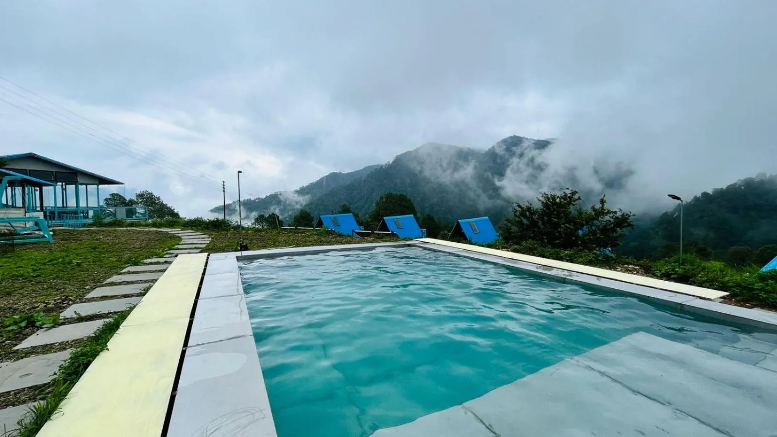 Swimming pool in PINE CROFT AROMA