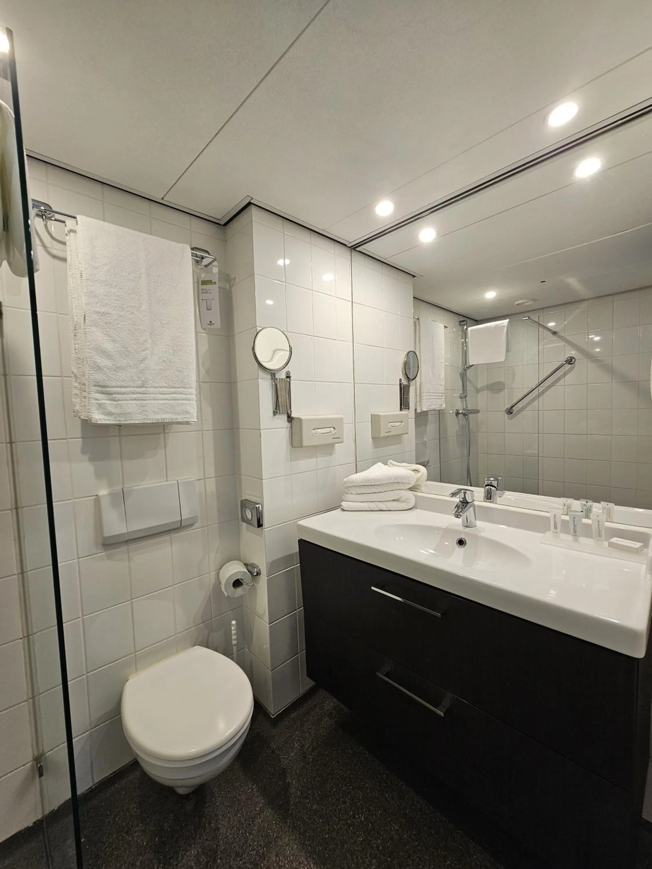 Shower in Hampshire Hotel - 's Gravenhof Zutphen