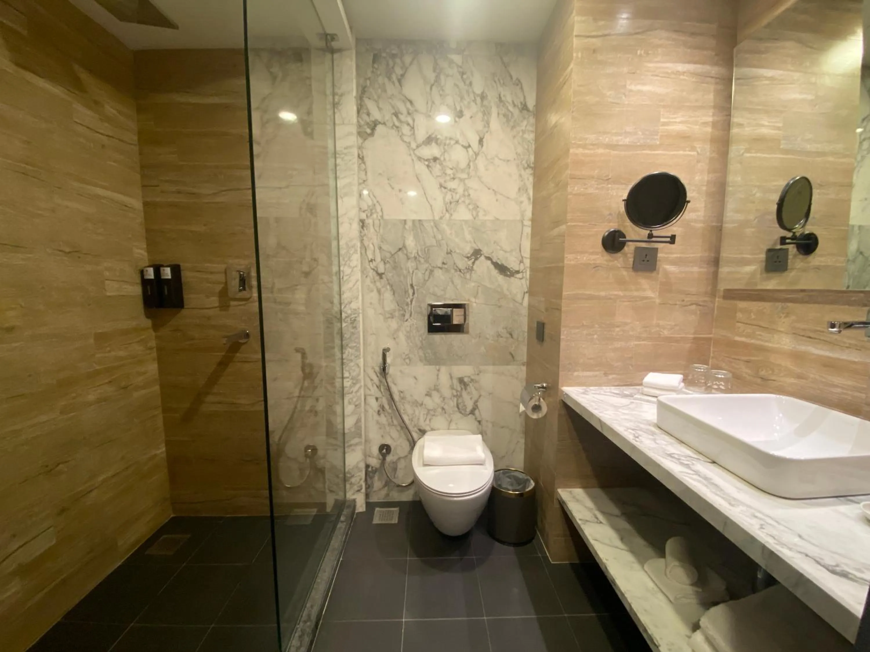 Shower in Hotel Barahi Kathmandu