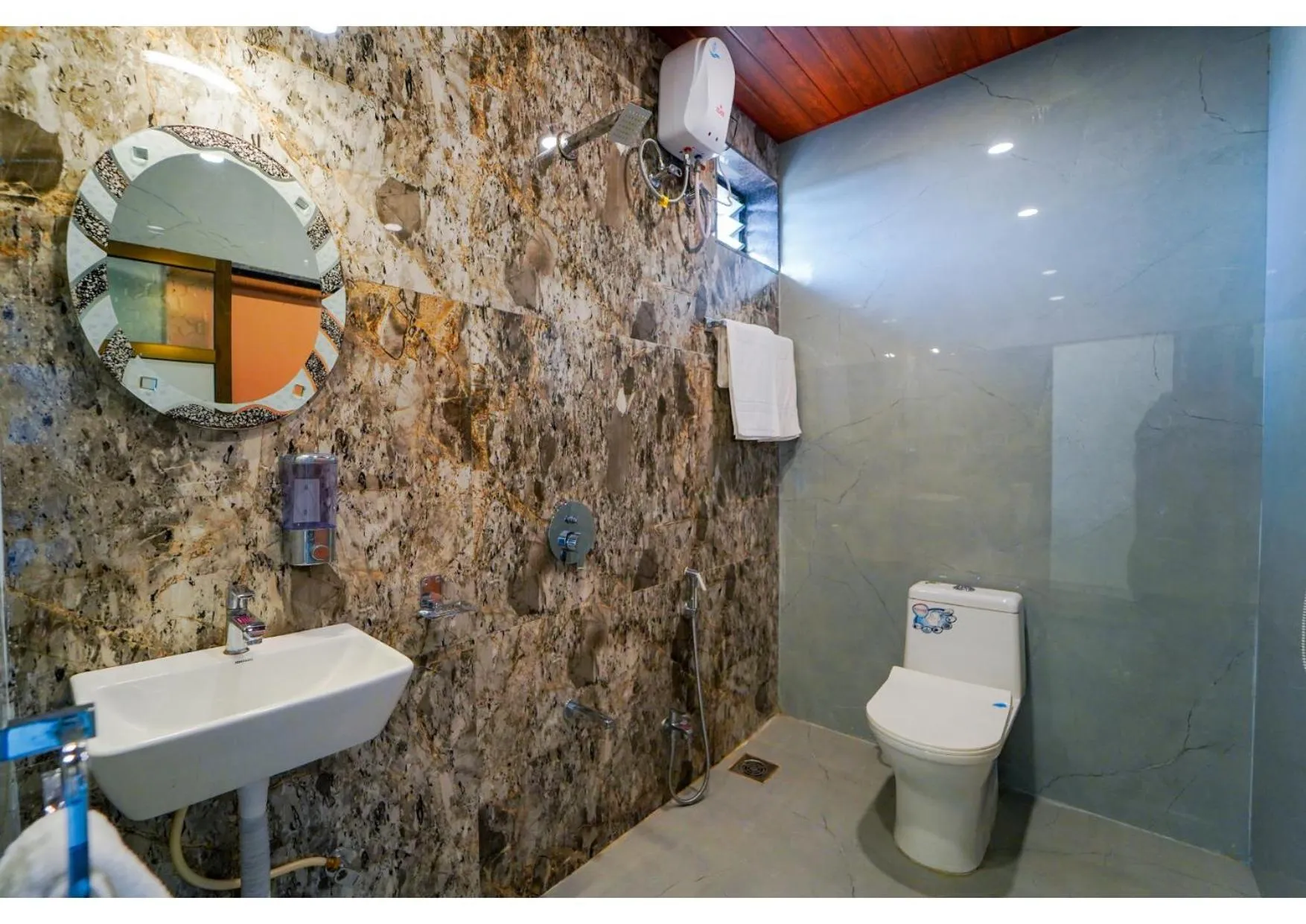 Shower in Saanjh Riverside Resort